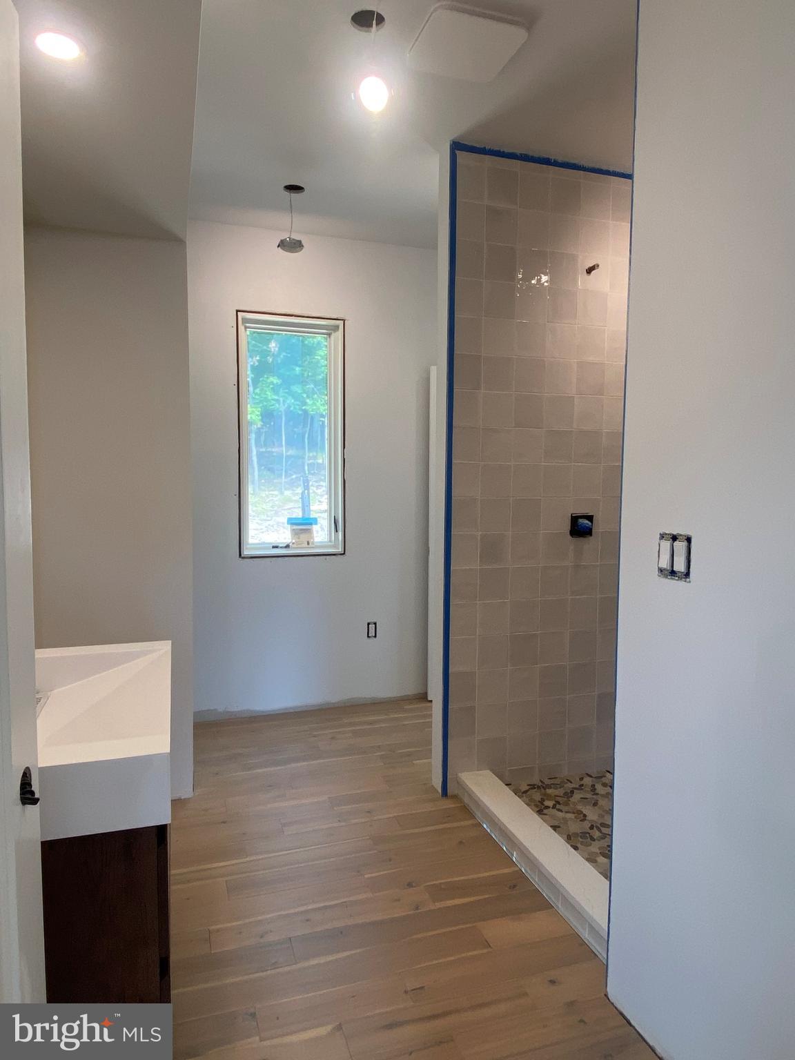 SLEEPY CREEK FARMS - Residential