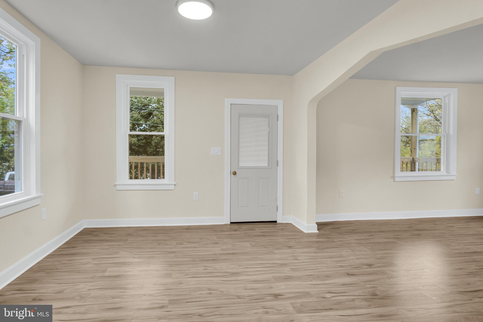 132 E ARCH STREET
