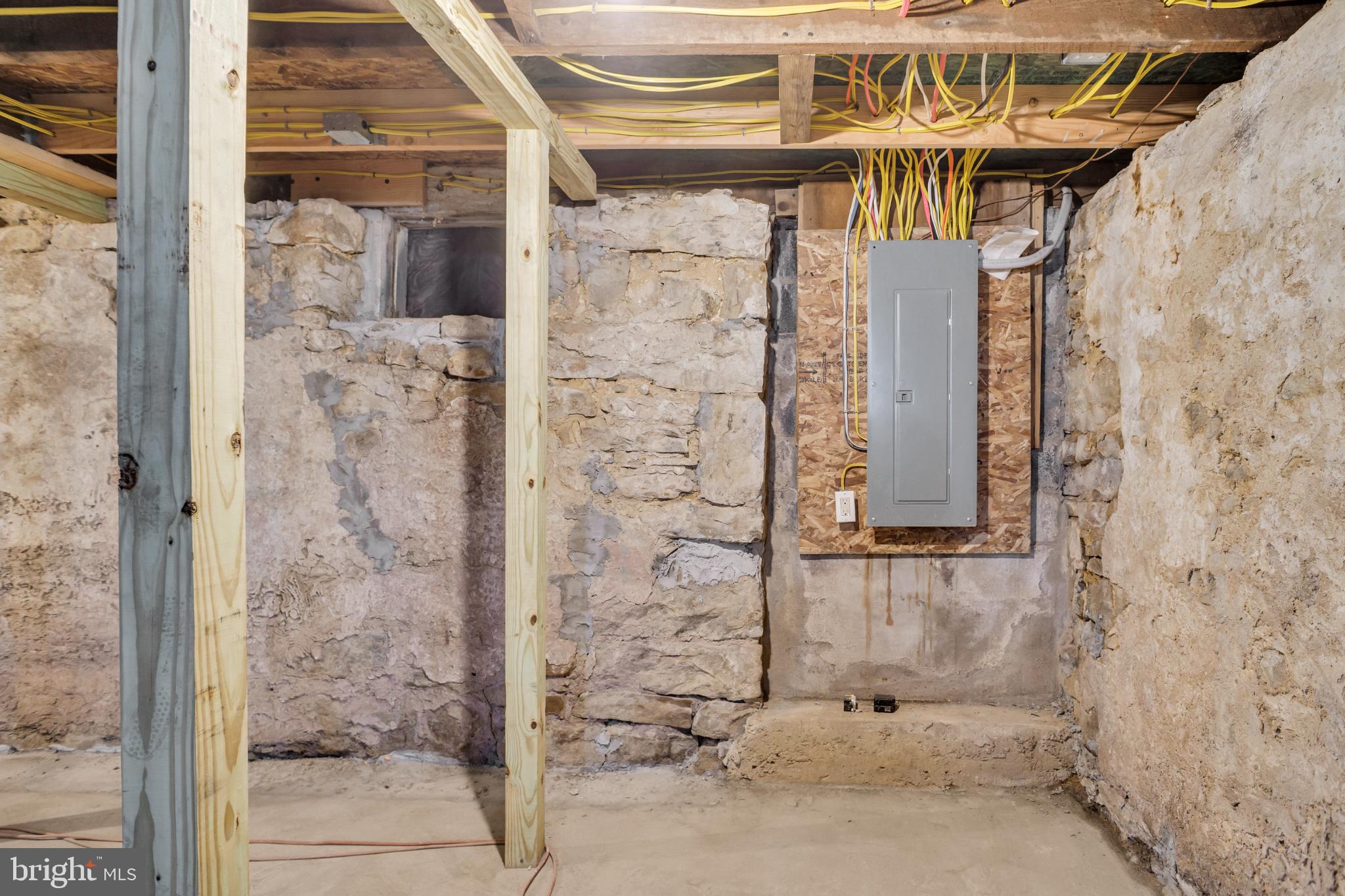 ELIZABETHVILLE BOROUGH - Residential