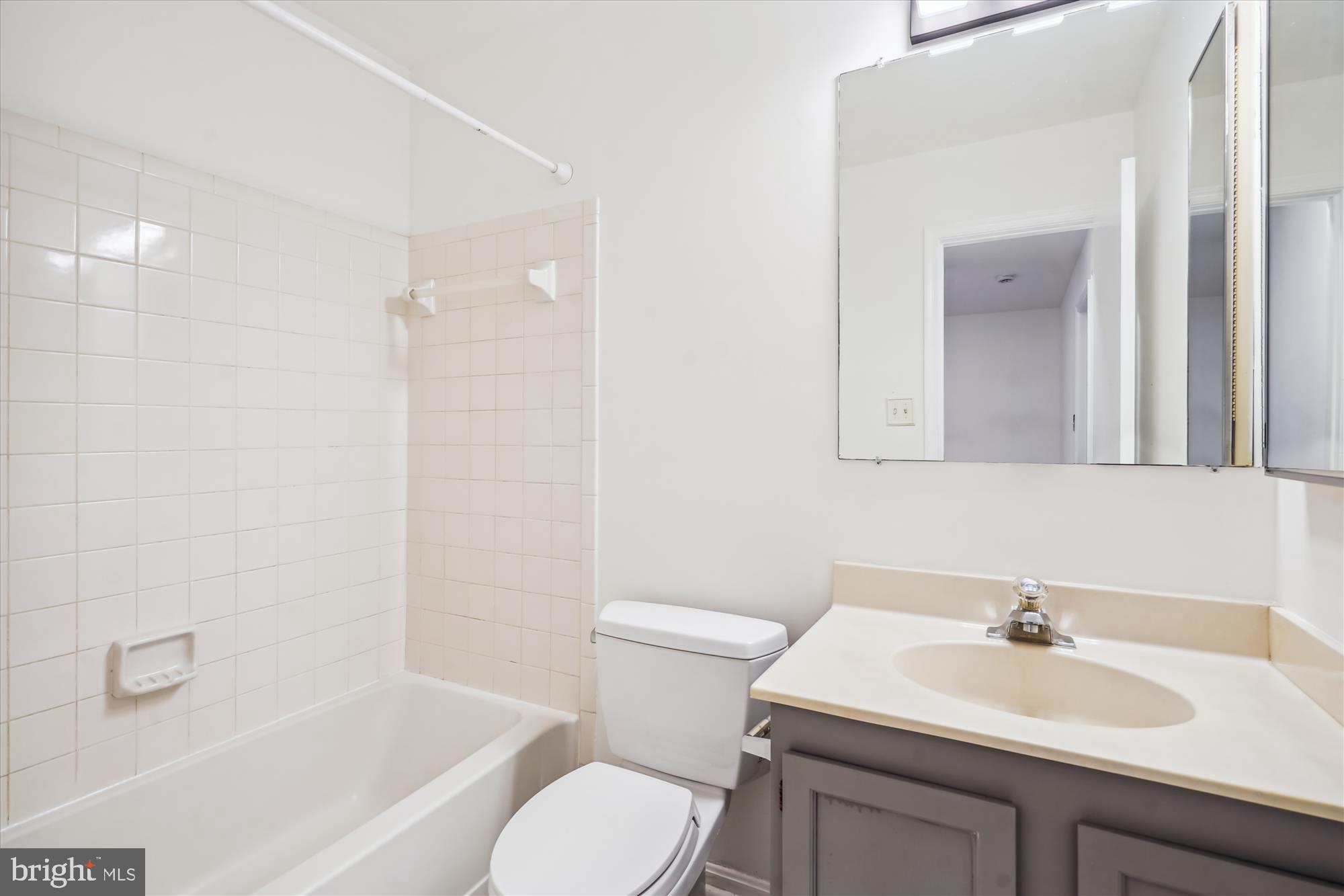 SULLY STATION - Residential