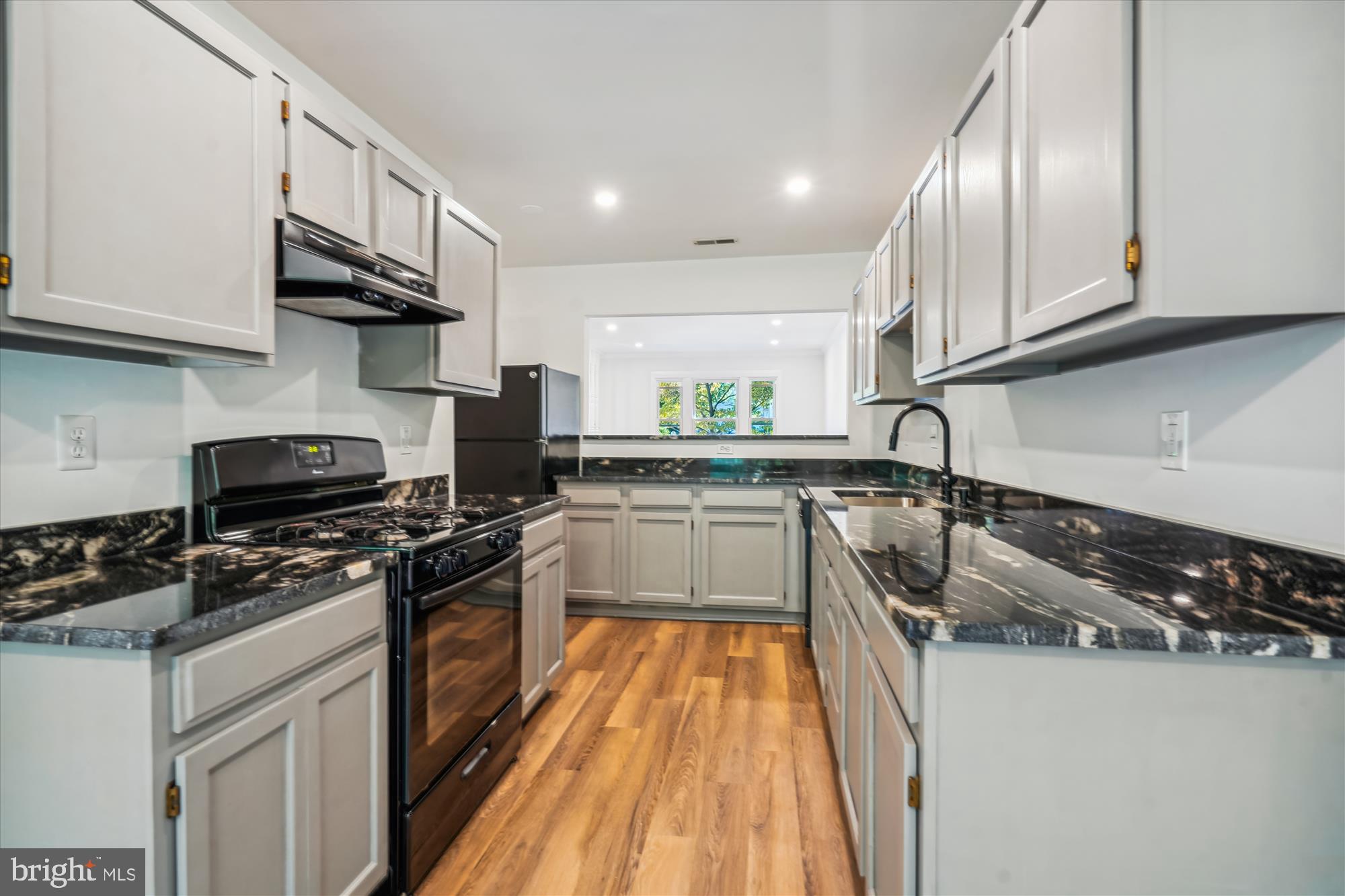 SULLY STATION - Residential