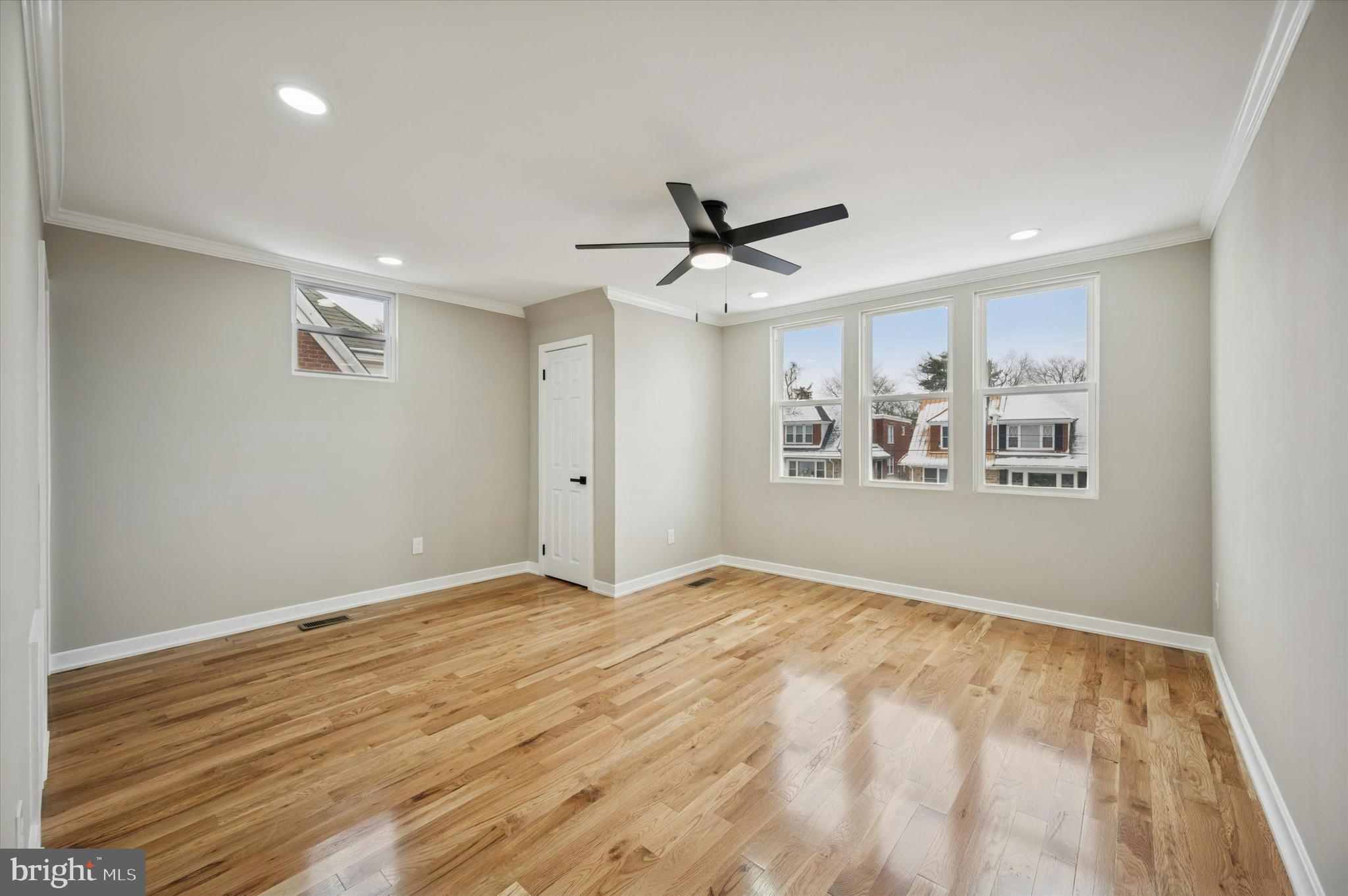 WEST OAK LANE - Residential