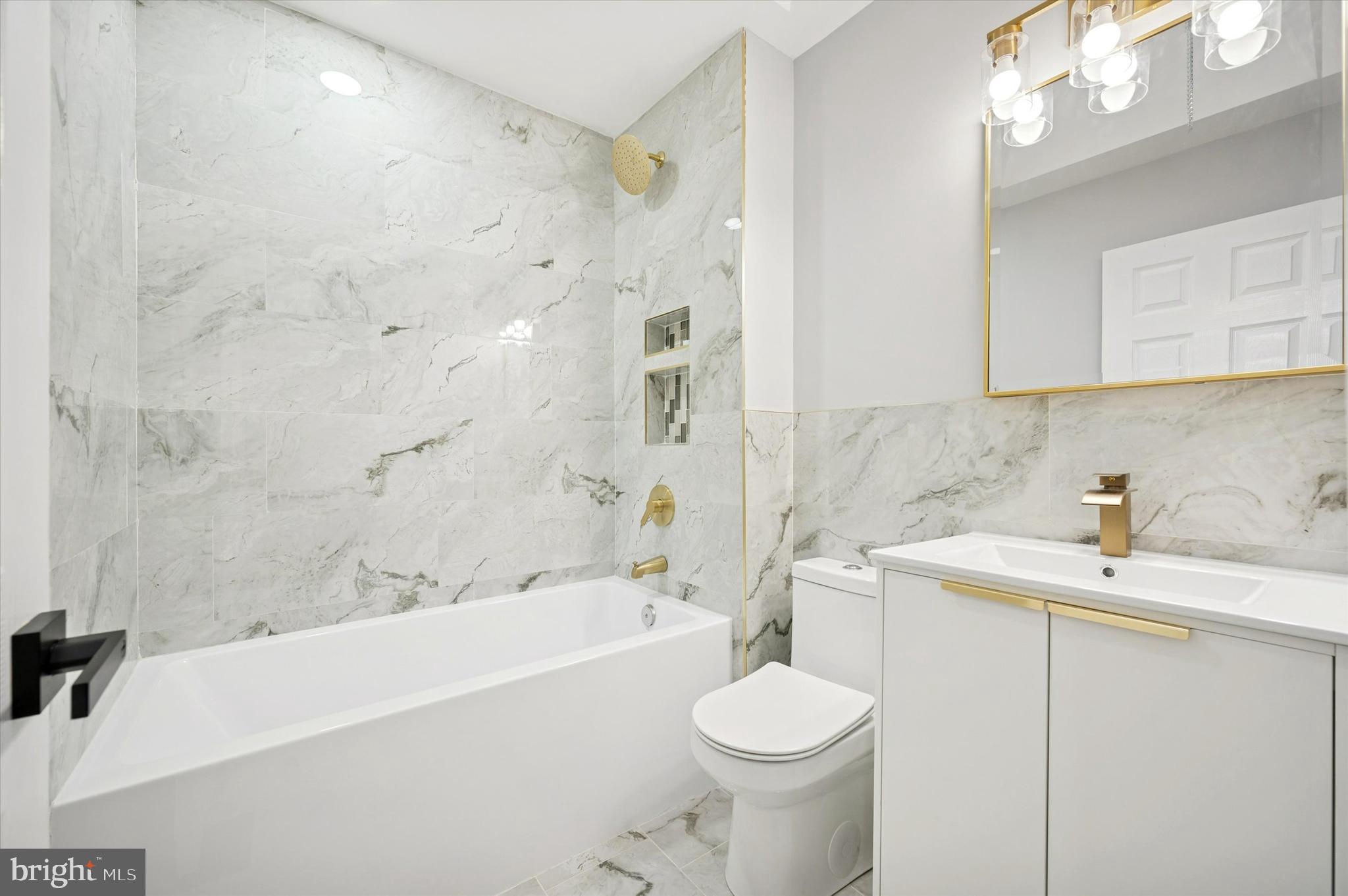 WEST OAK LANE - Residential