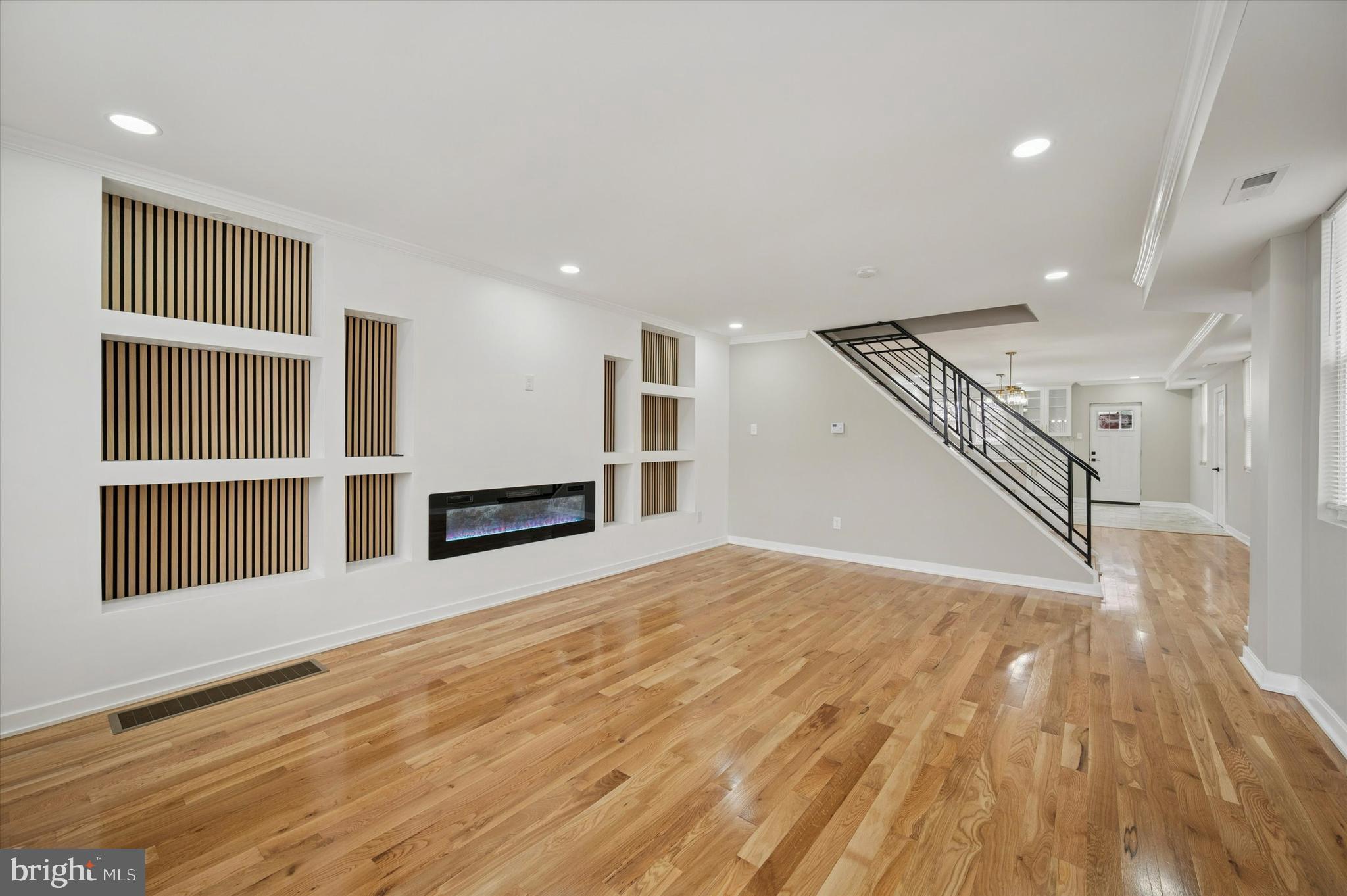 WEST OAK LANE - Residential