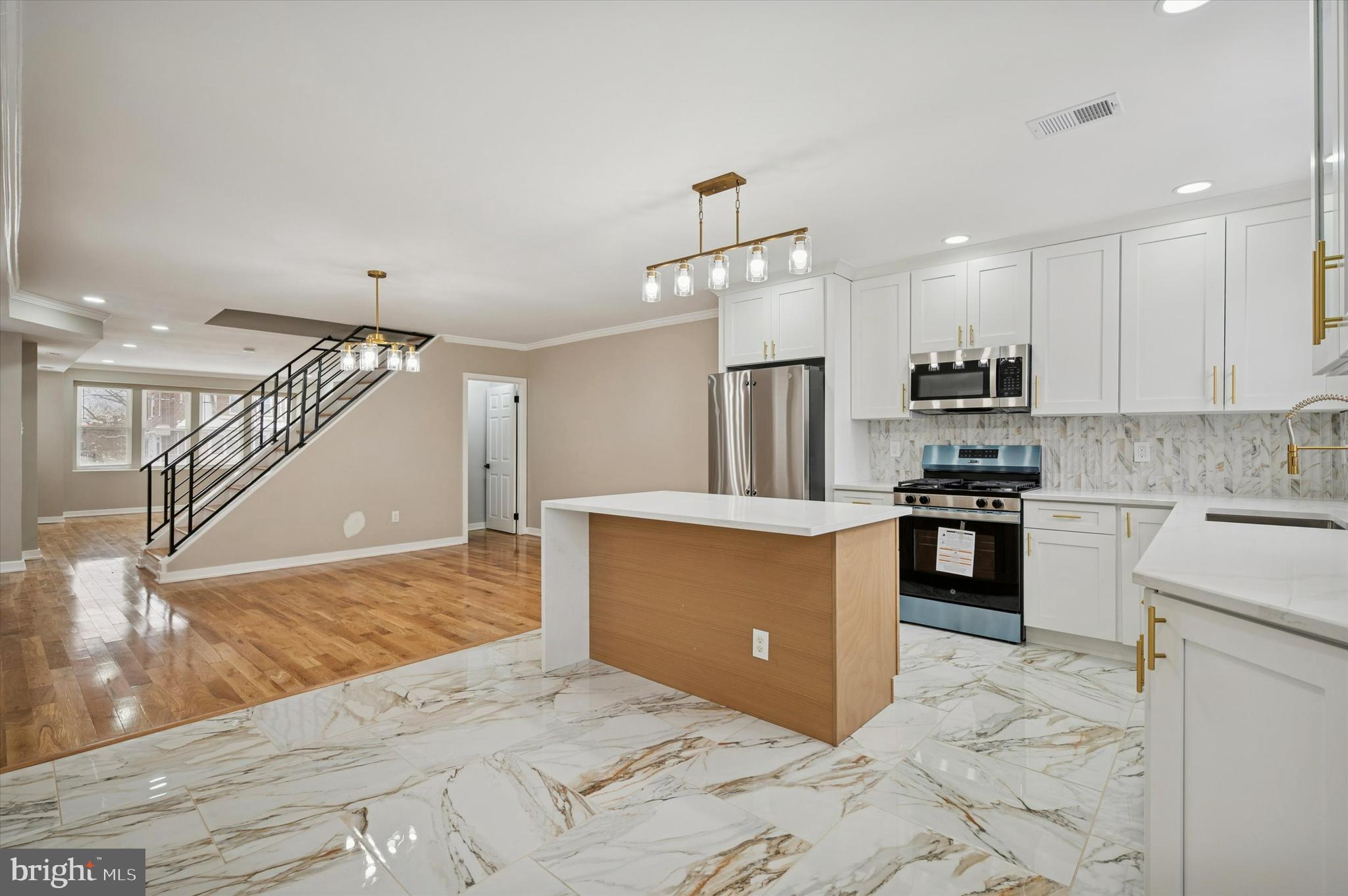 WEST OAK LANE - Residential