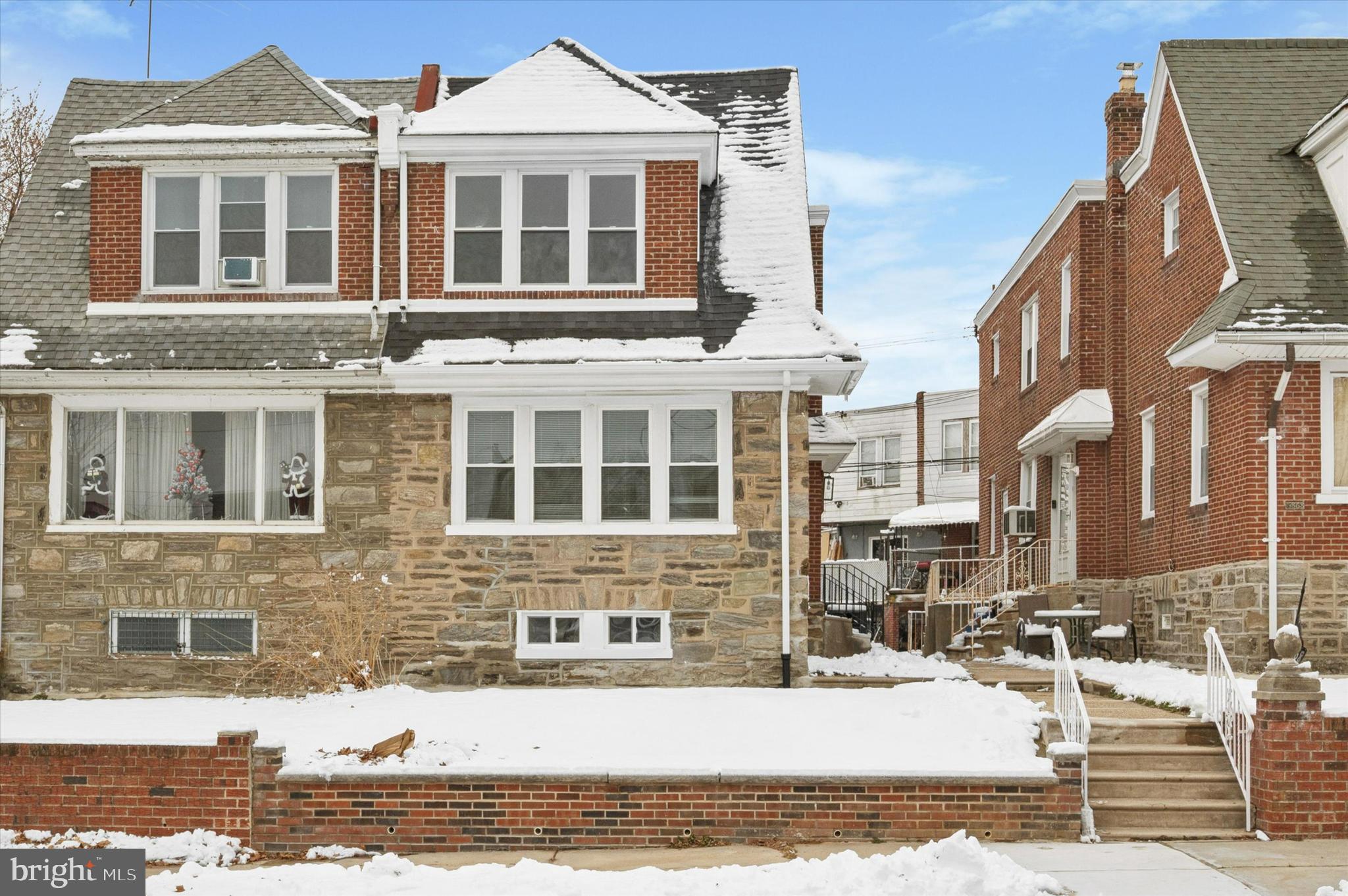 WEST OAK LANE - Residential