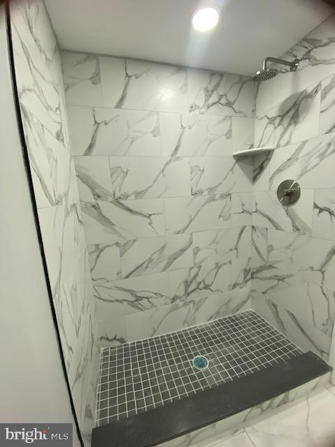 WEST OAK LANE - Residential