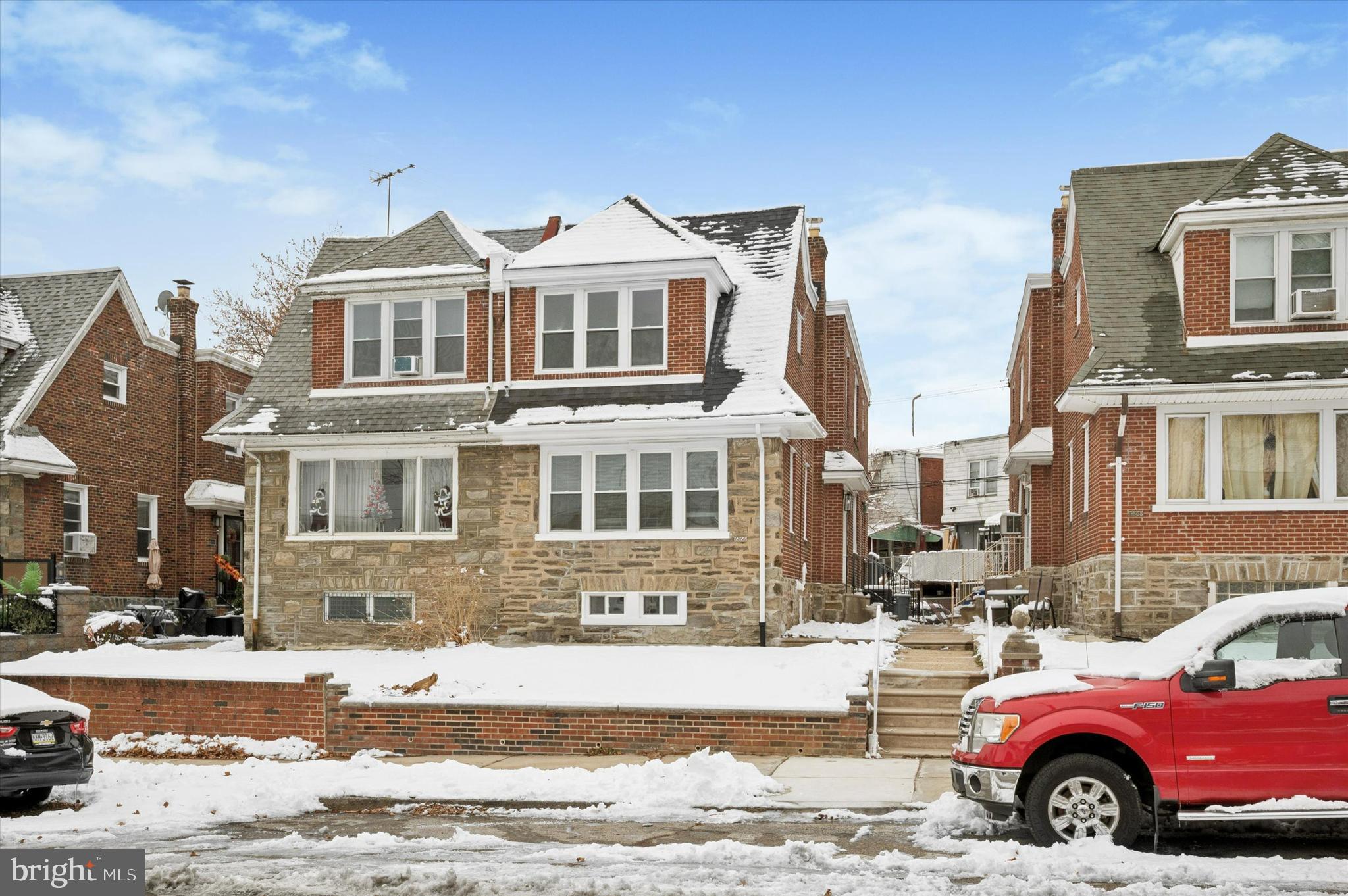 WEST OAK LANE - Residential