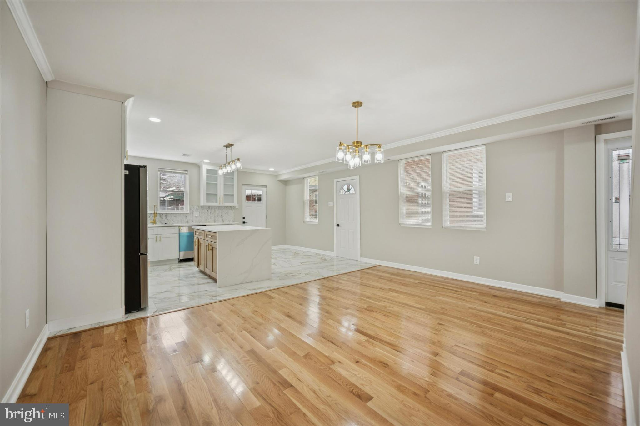 WEST OAK LANE - Residential