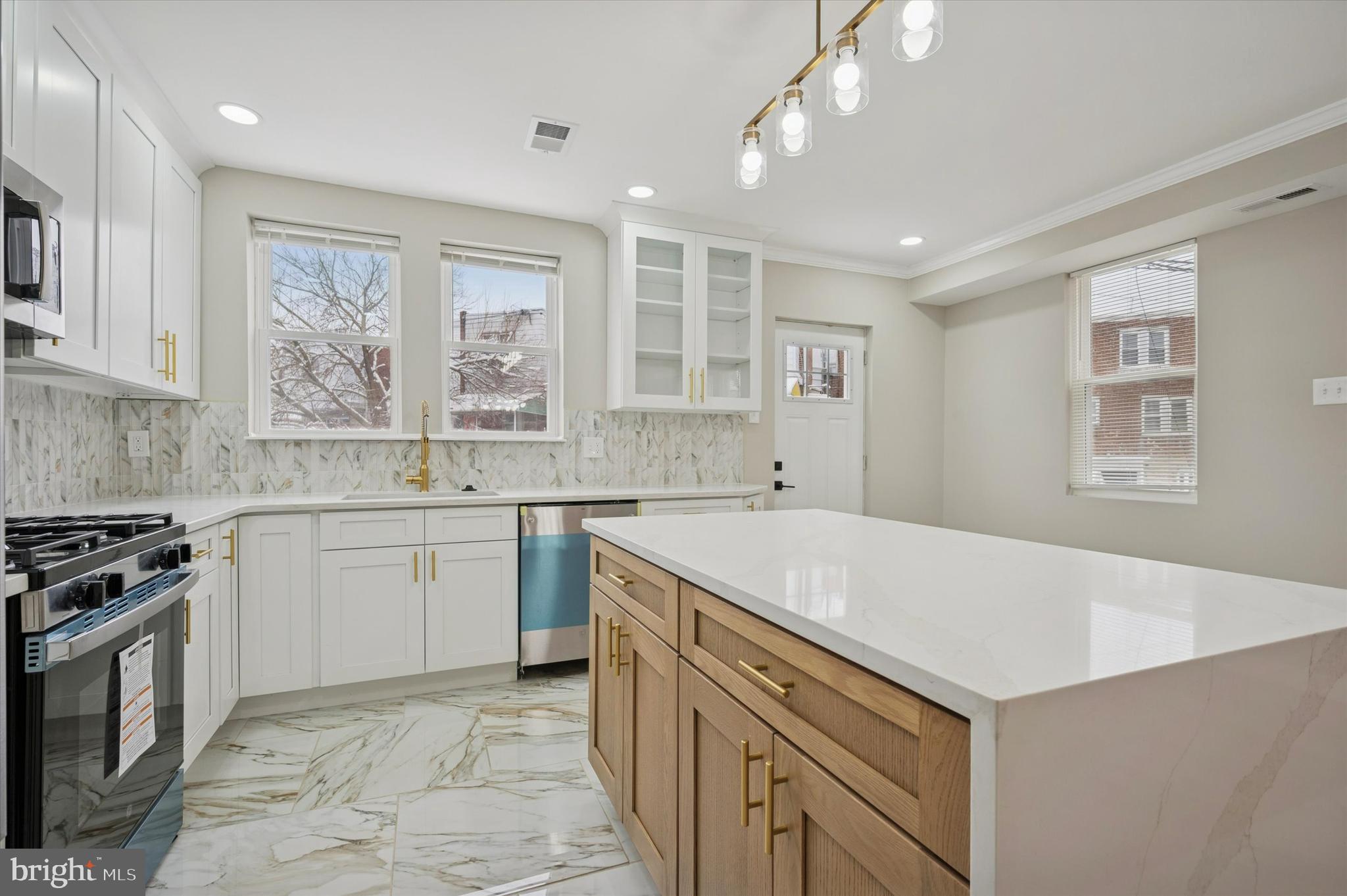 WEST OAK LANE - Residential