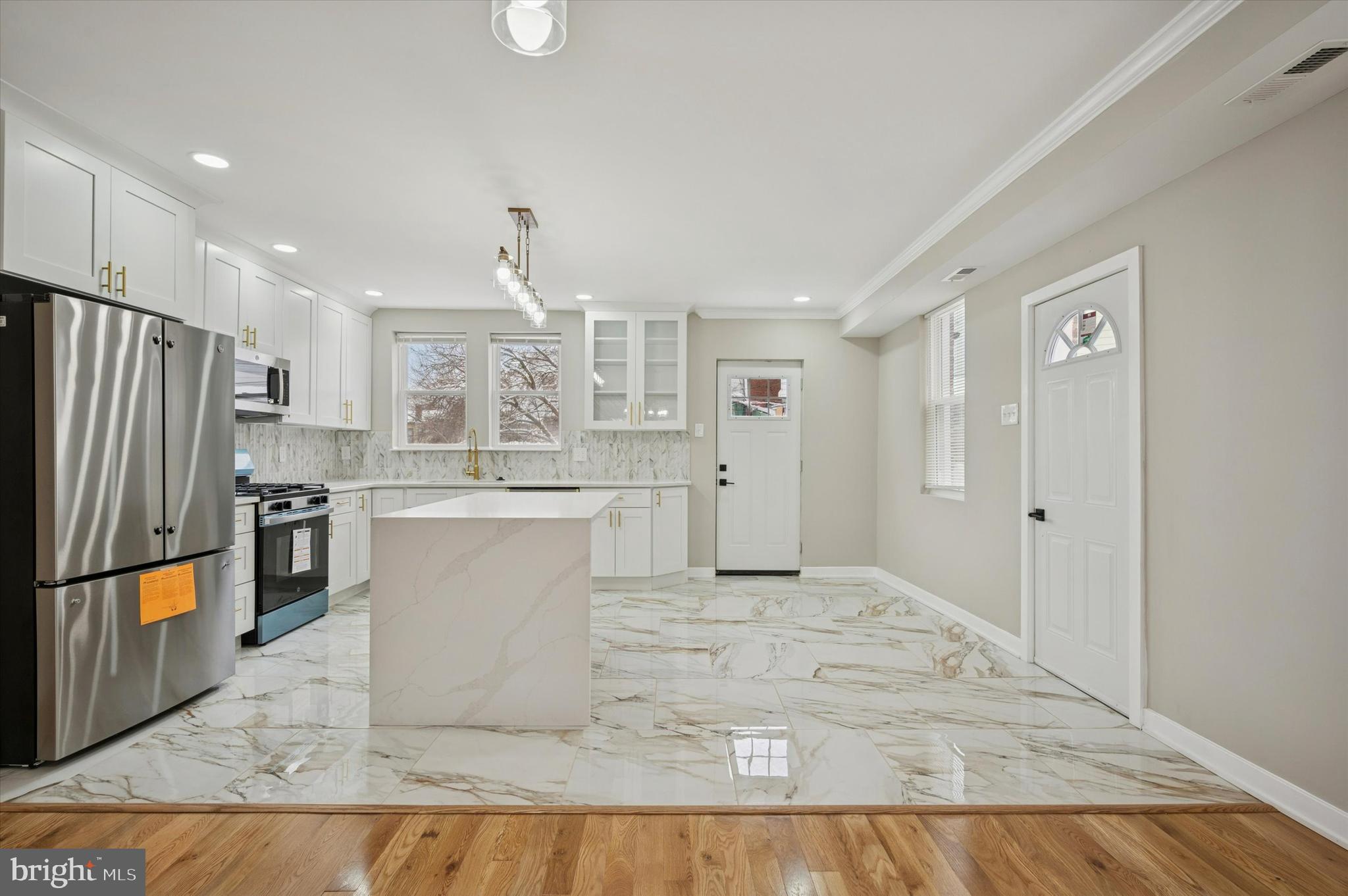 WEST OAK LANE - Residential