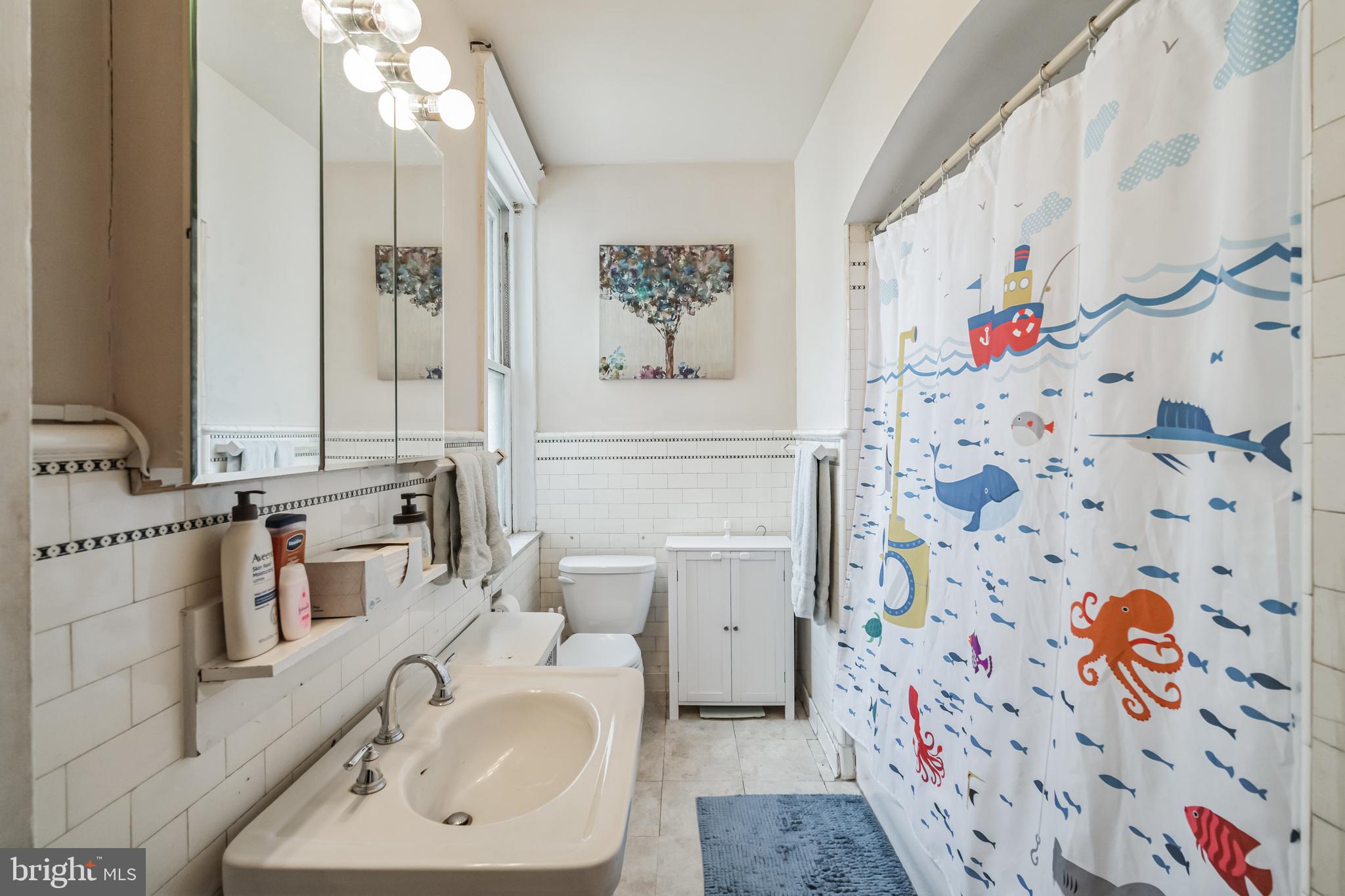 SOCIETY HILL - Residential Lease