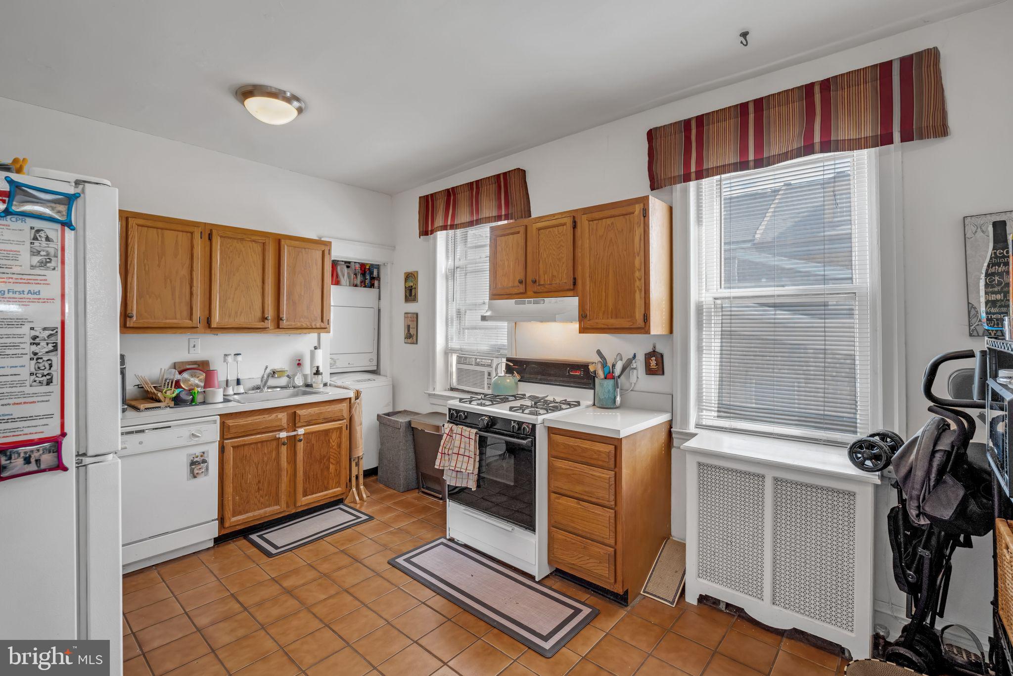 SOCIETY HILL - Residential Lease