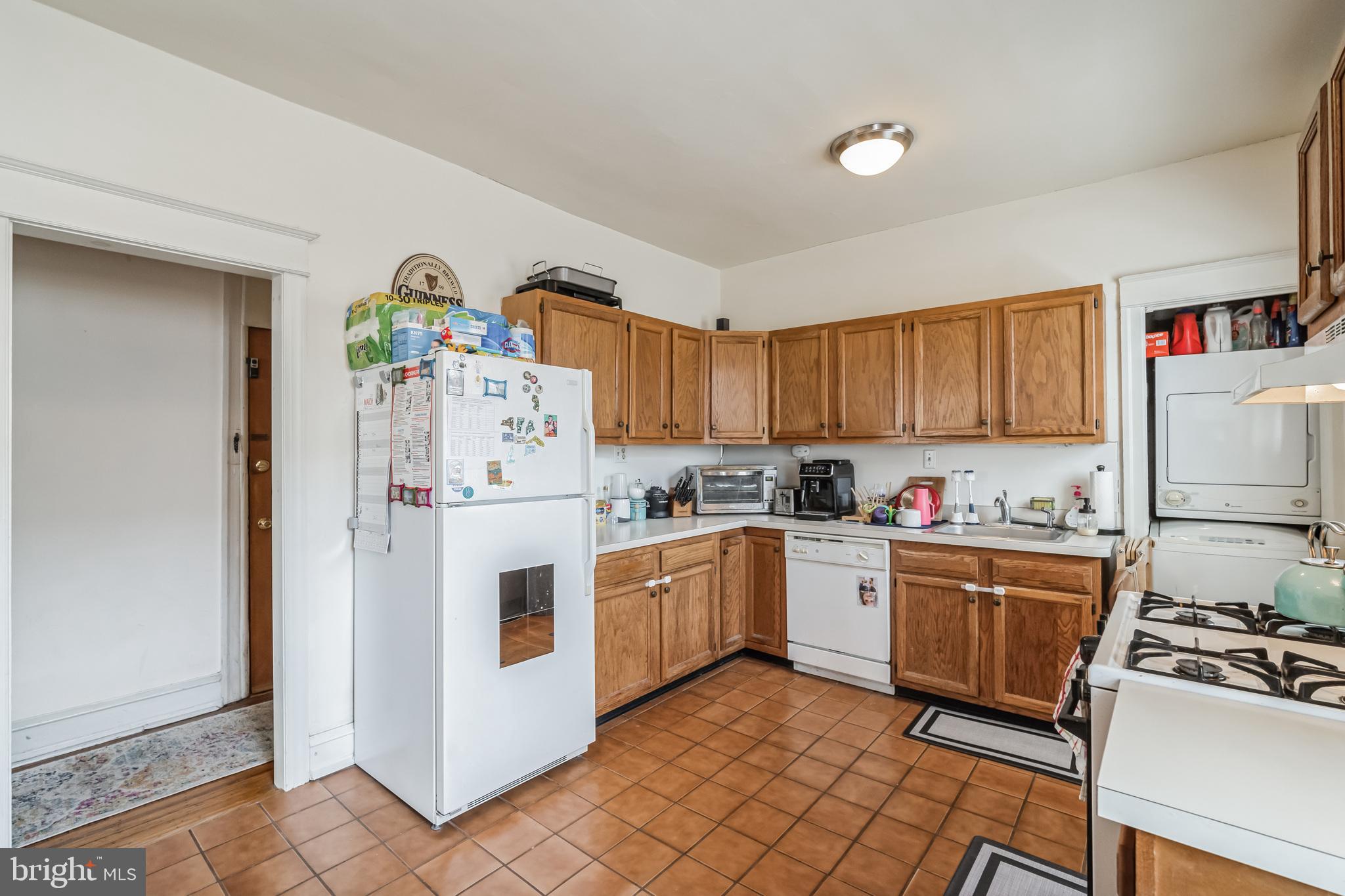 SOCIETY HILL - Residential Lease