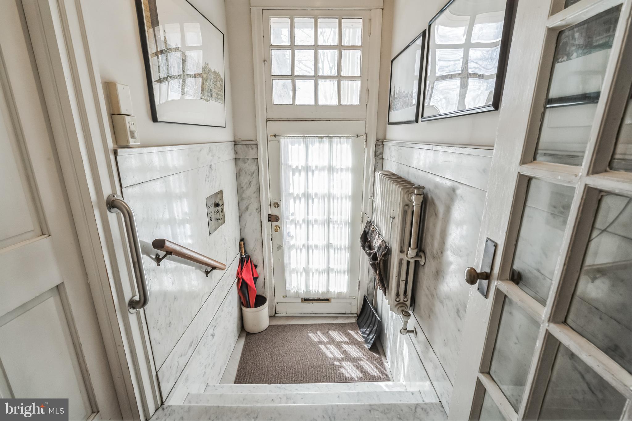 SOCIETY HILL - Residential Lease