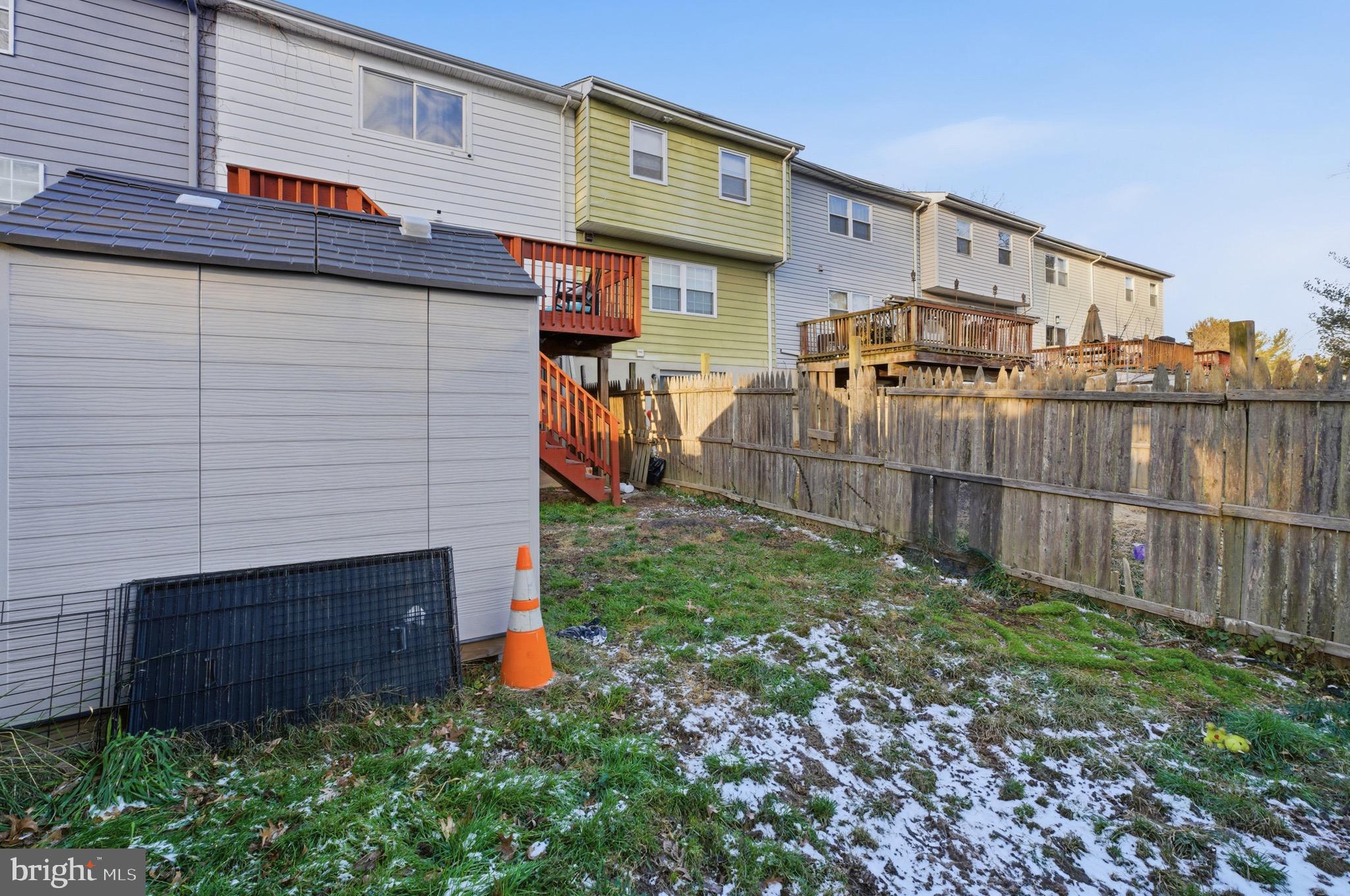 HARFORD SQUARE - Residential