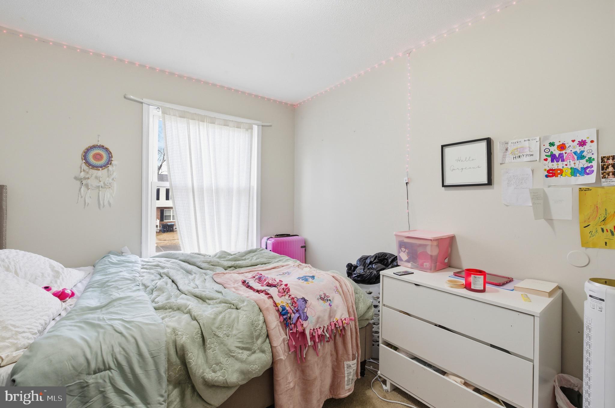 HARFORD SQUARE - Residential