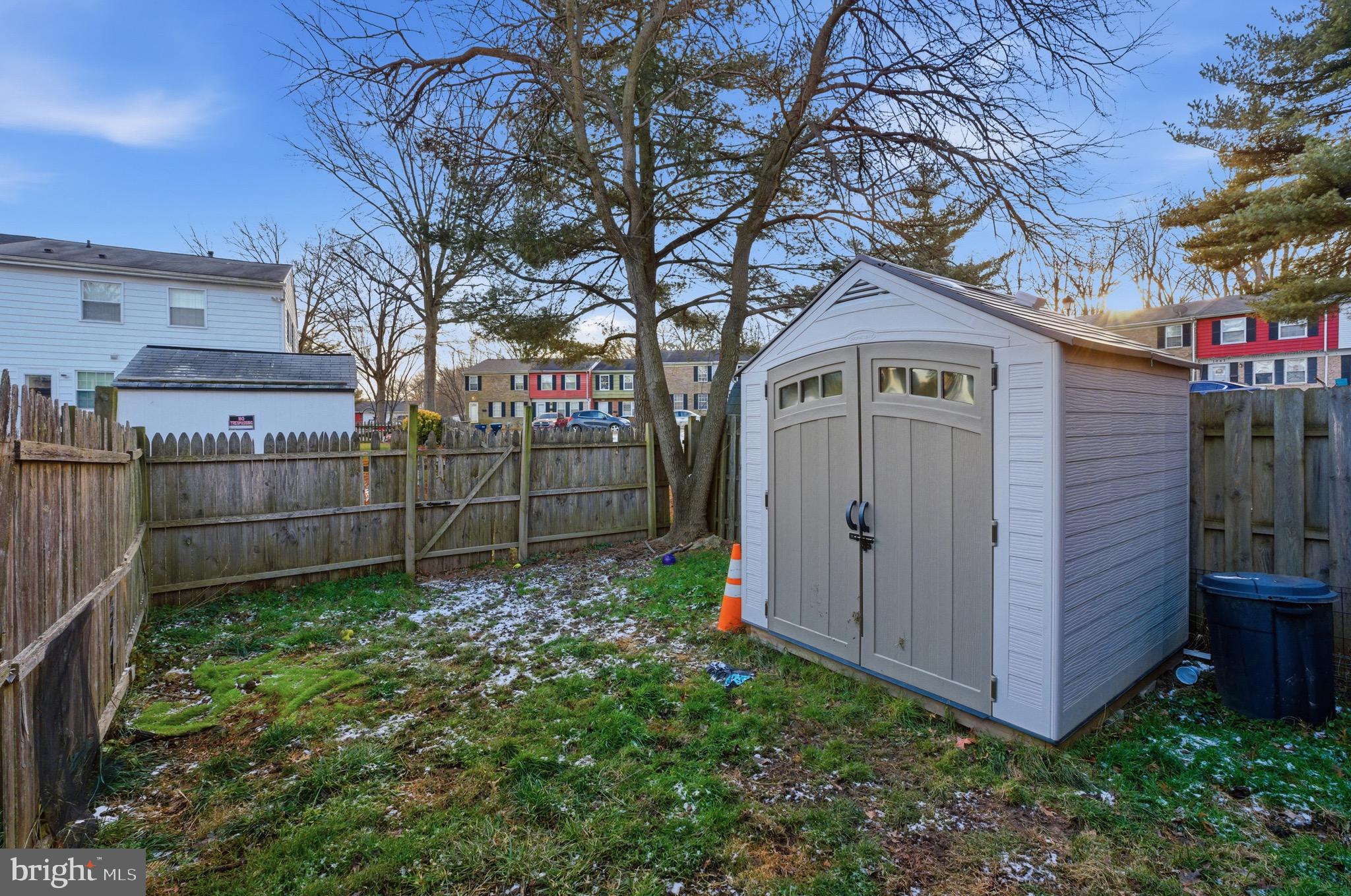 HARFORD SQUARE - Residential