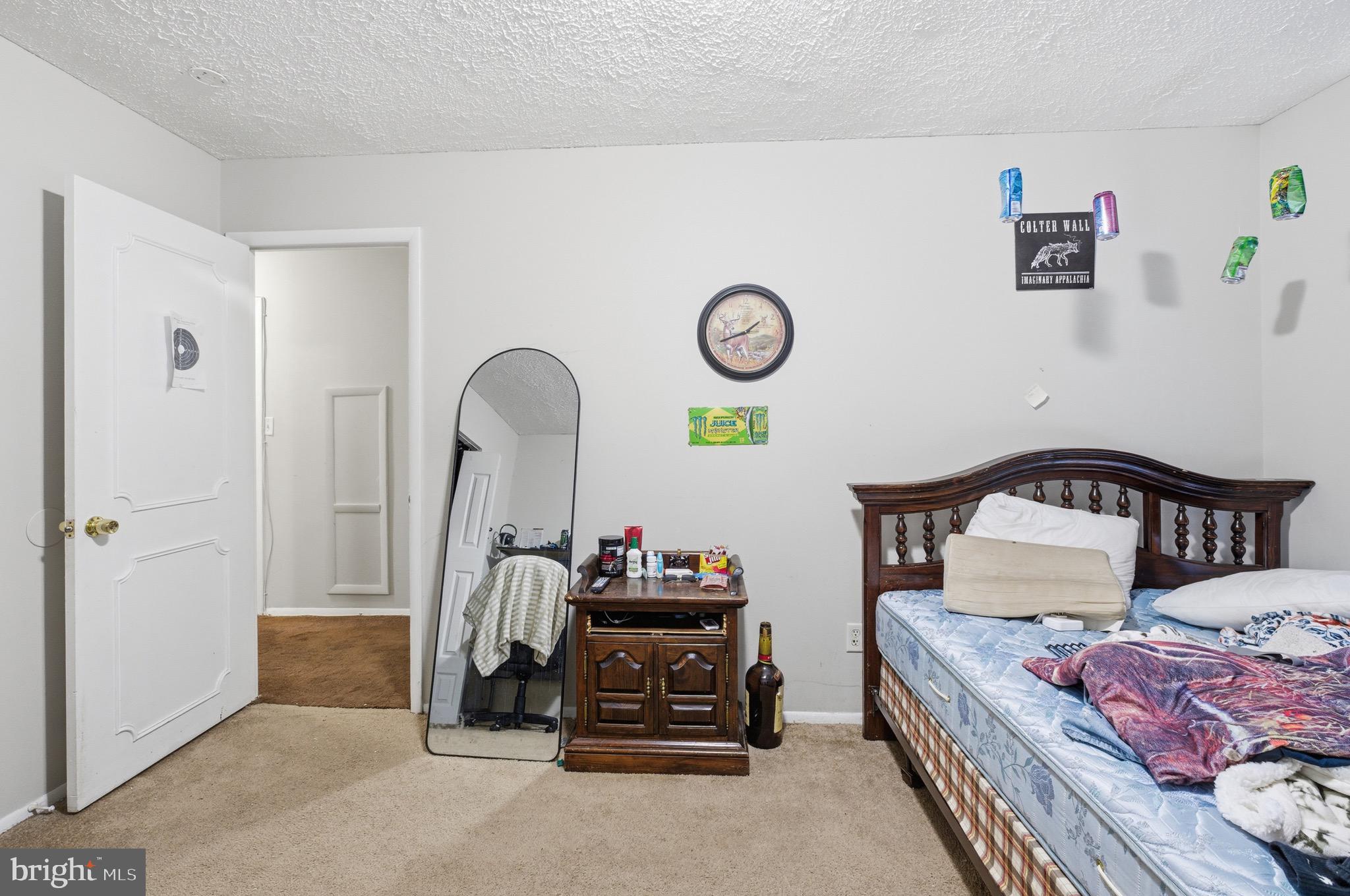 HARFORD SQUARE - Residential