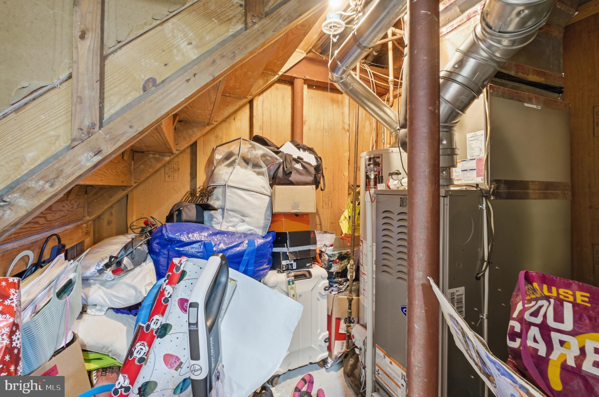 HARFORD SQUARE - Residential