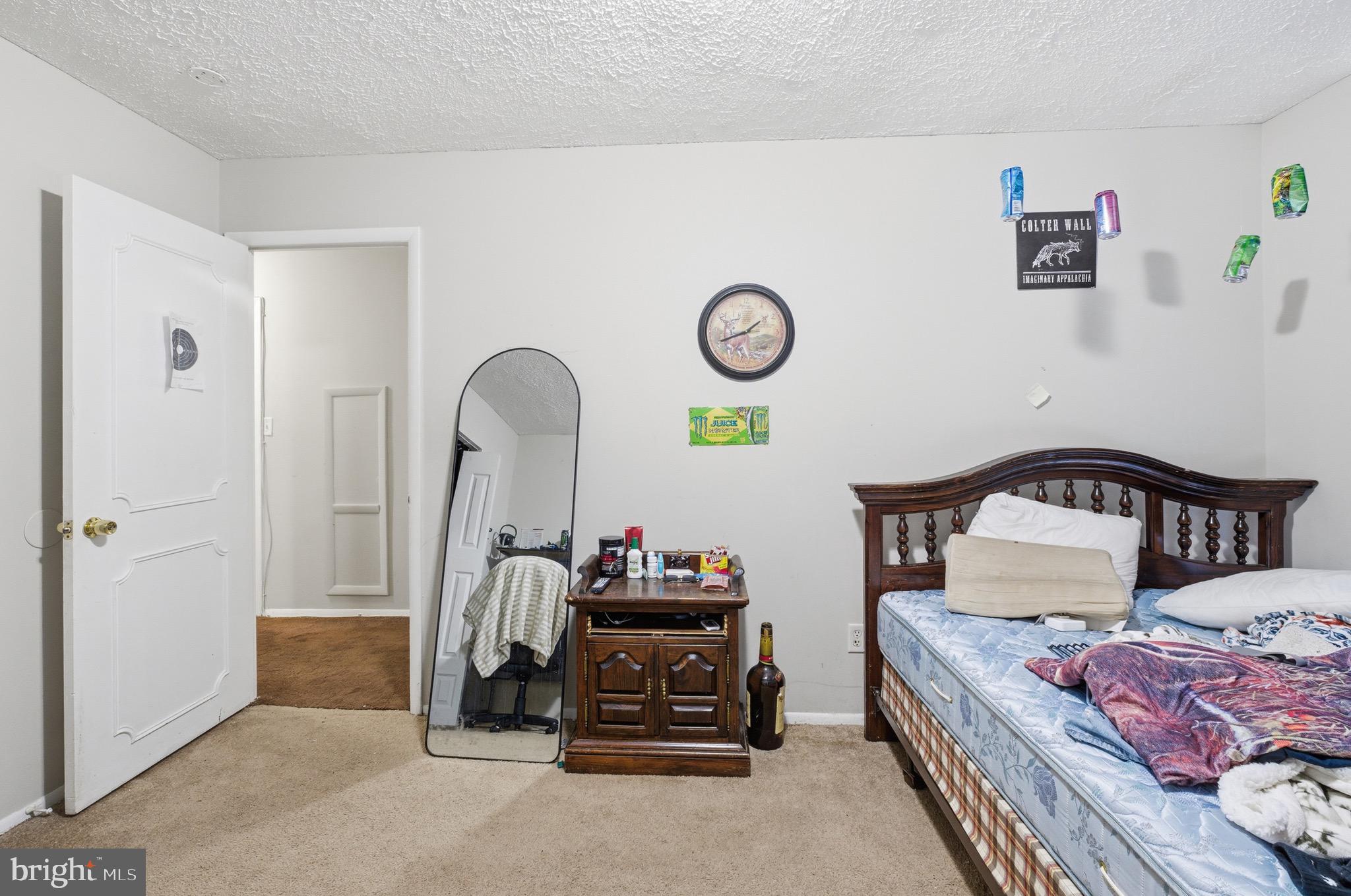 HARFORD SQUARE - Residential