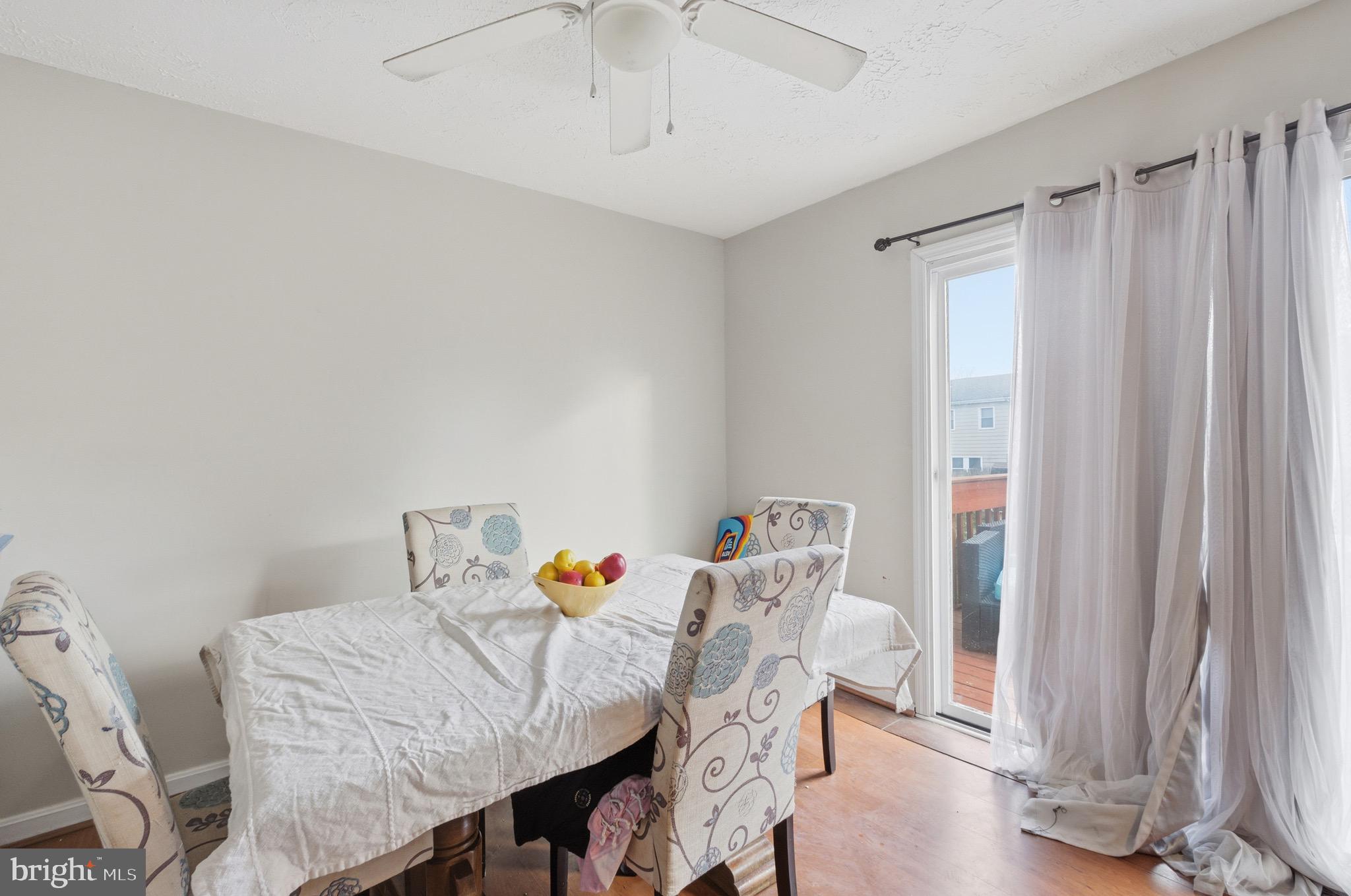 HARFORD SQUARE - Residential