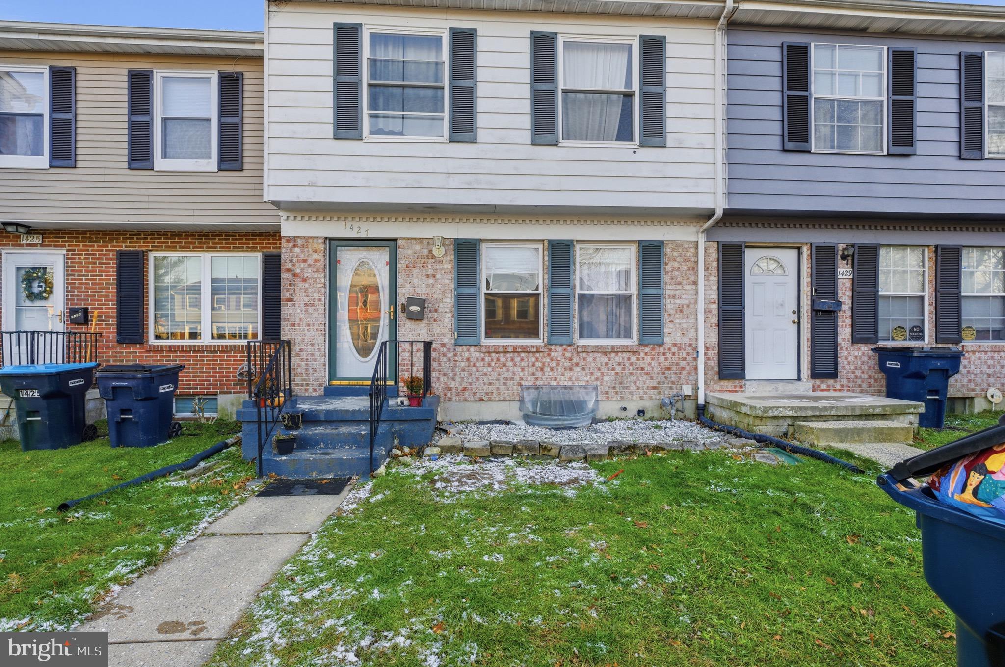 HARFORD SQUARE - Residential