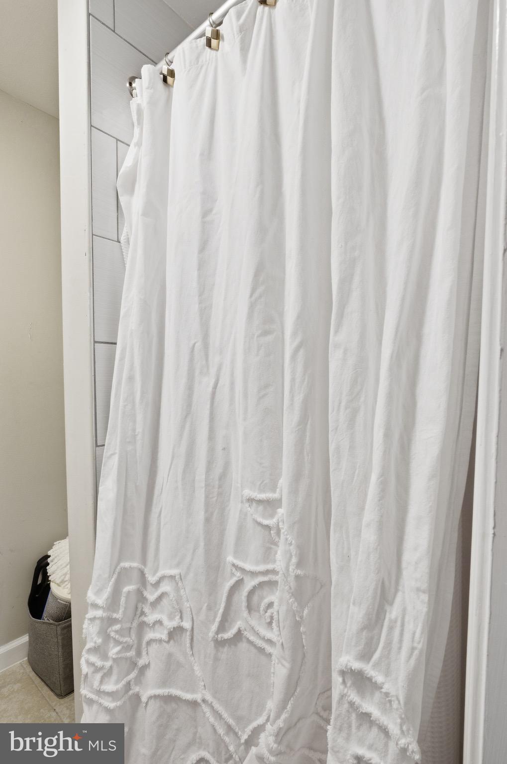 HARFORD SQUARE - Residential