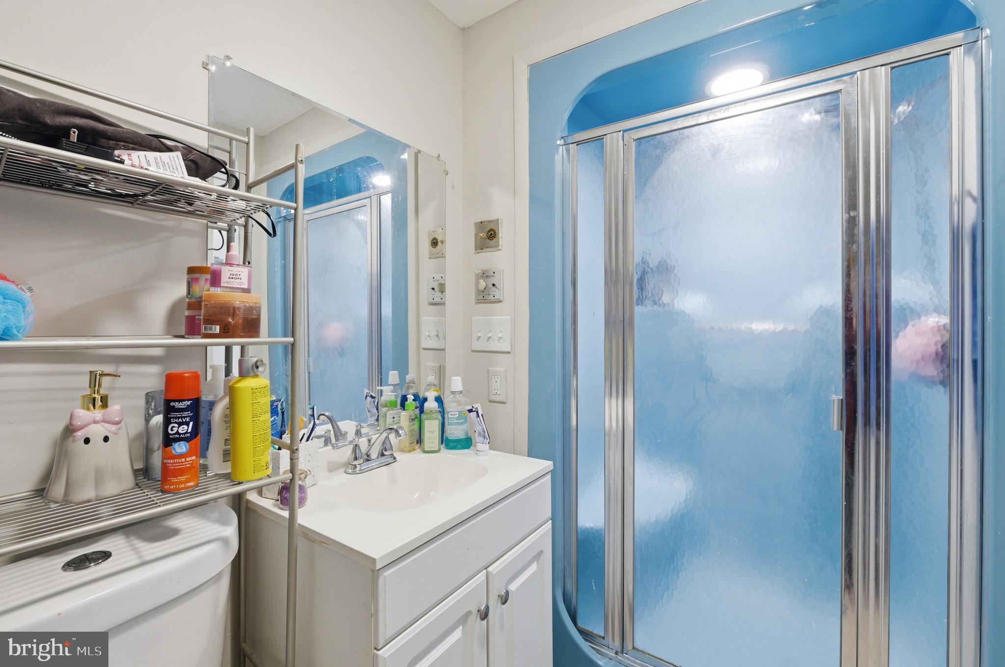 HARFORD SQUARE - Residential