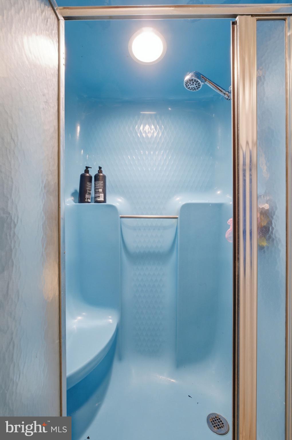 HARFORD SQUARE - Residential