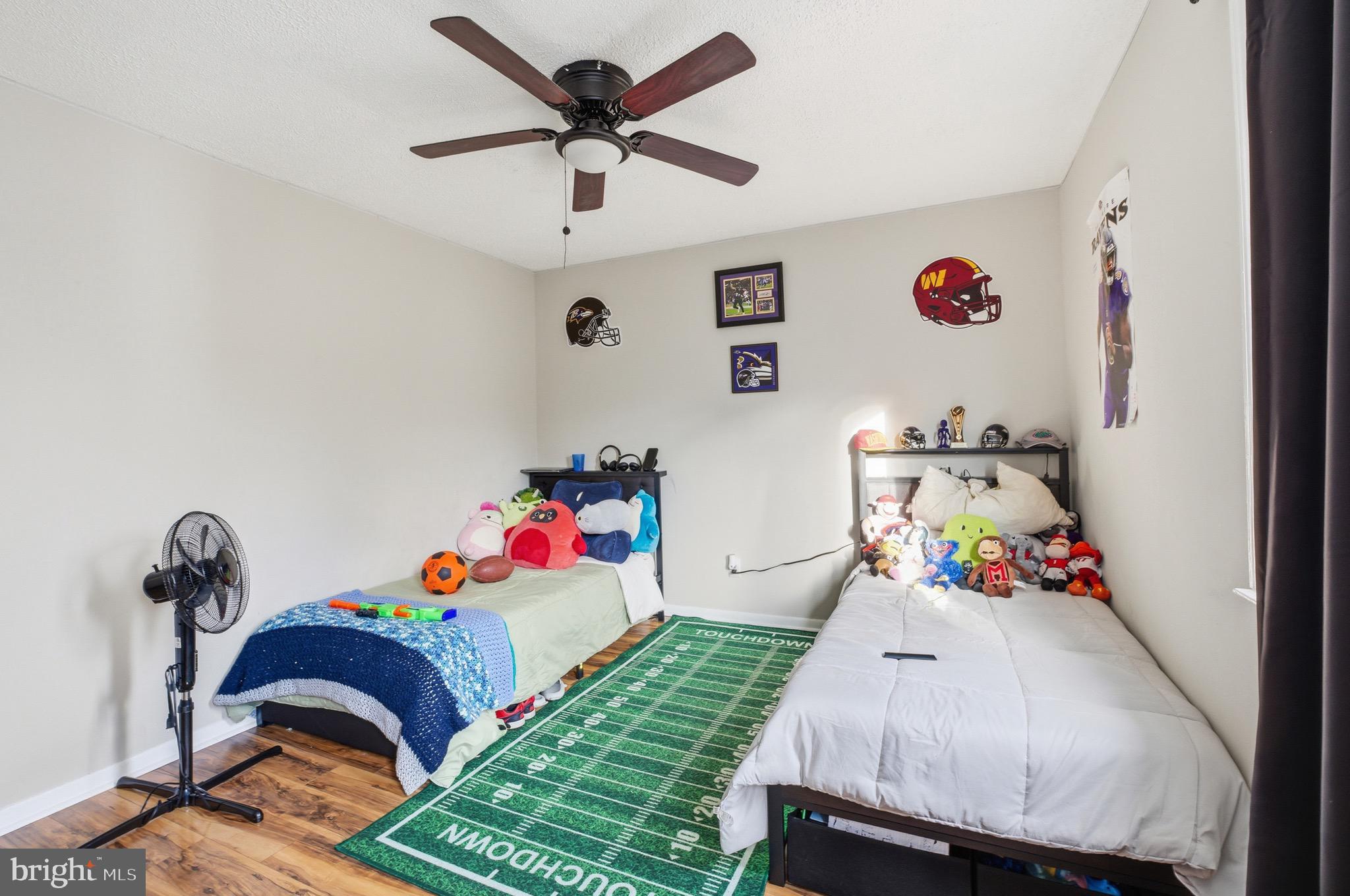 HARFORD SQUARE - Residential