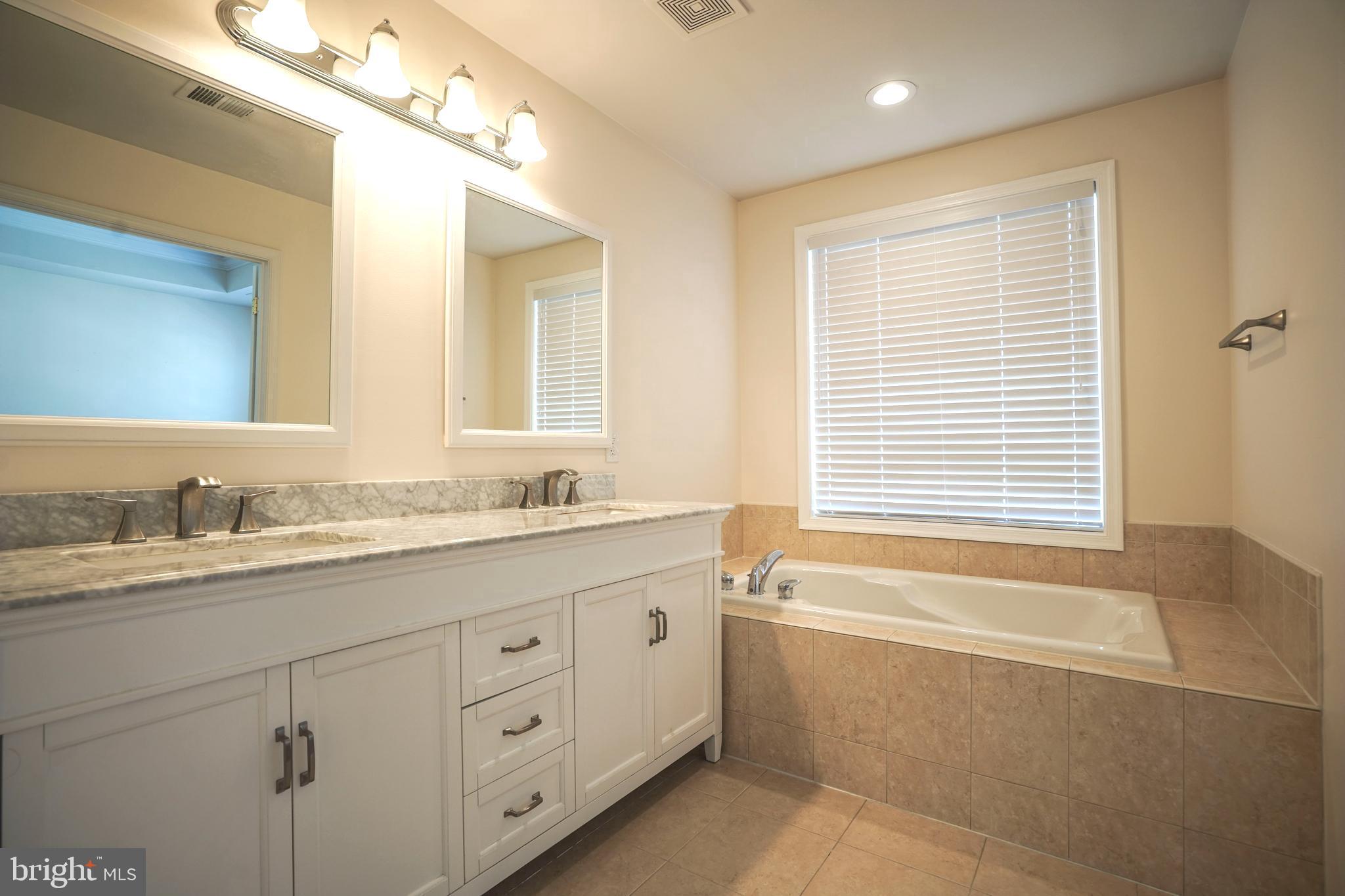 FAIRCREST - Residential Lease