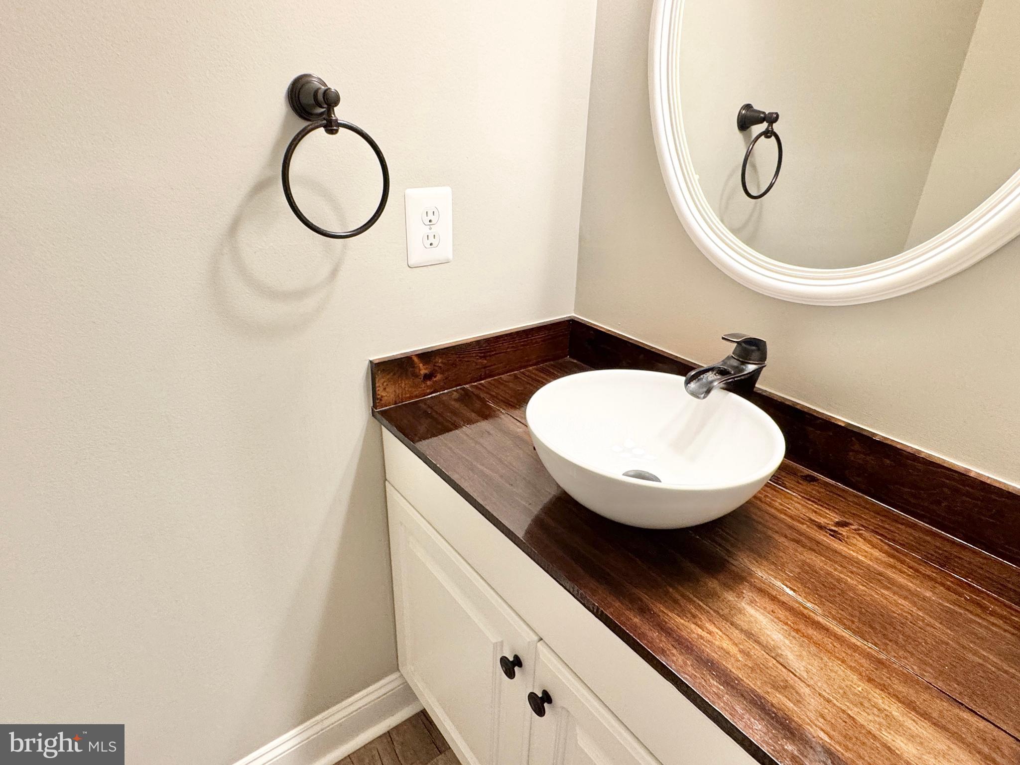 MONTCLAIR - Residential Lease