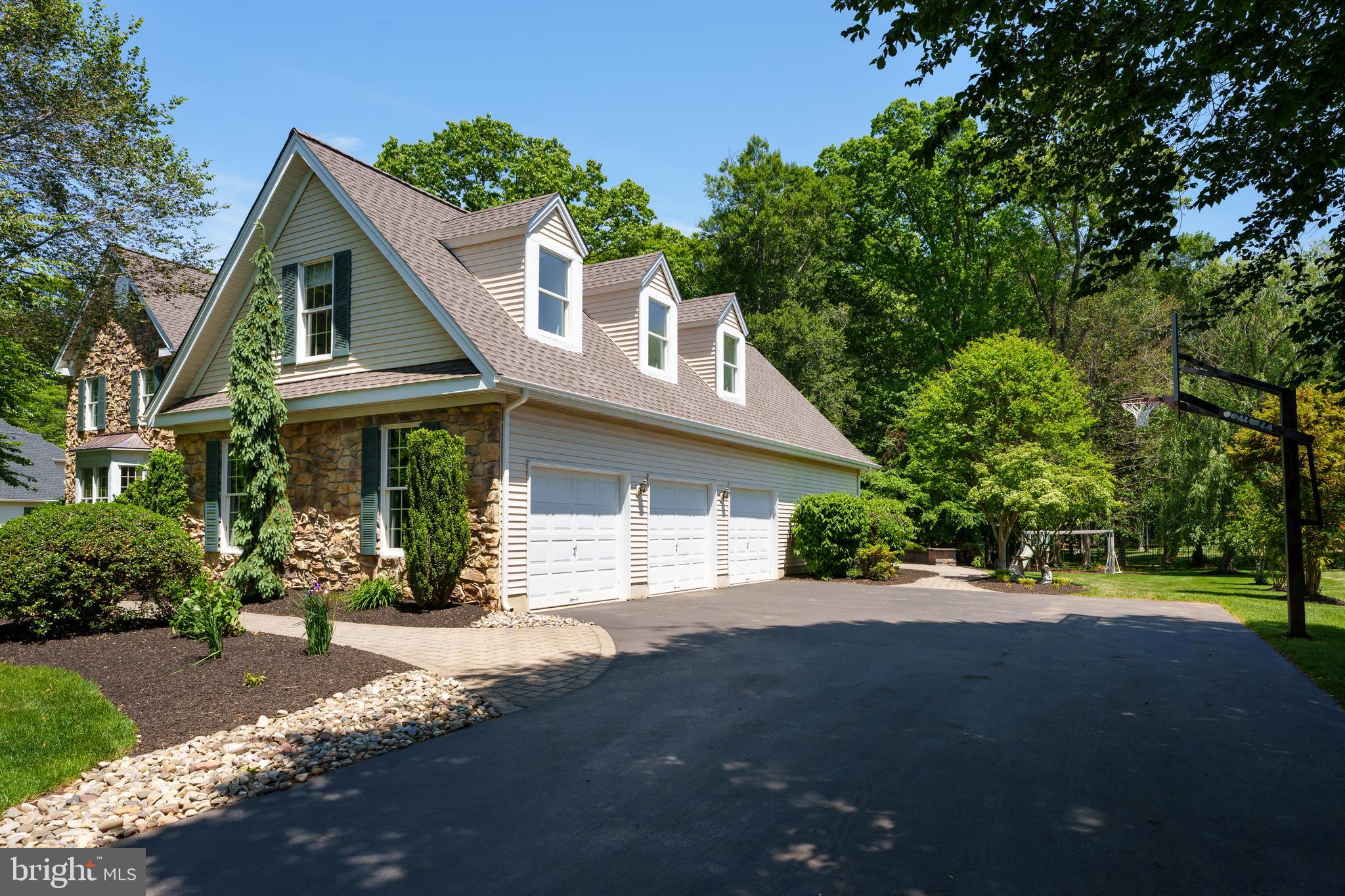 3 WHEATSHEAF COURT