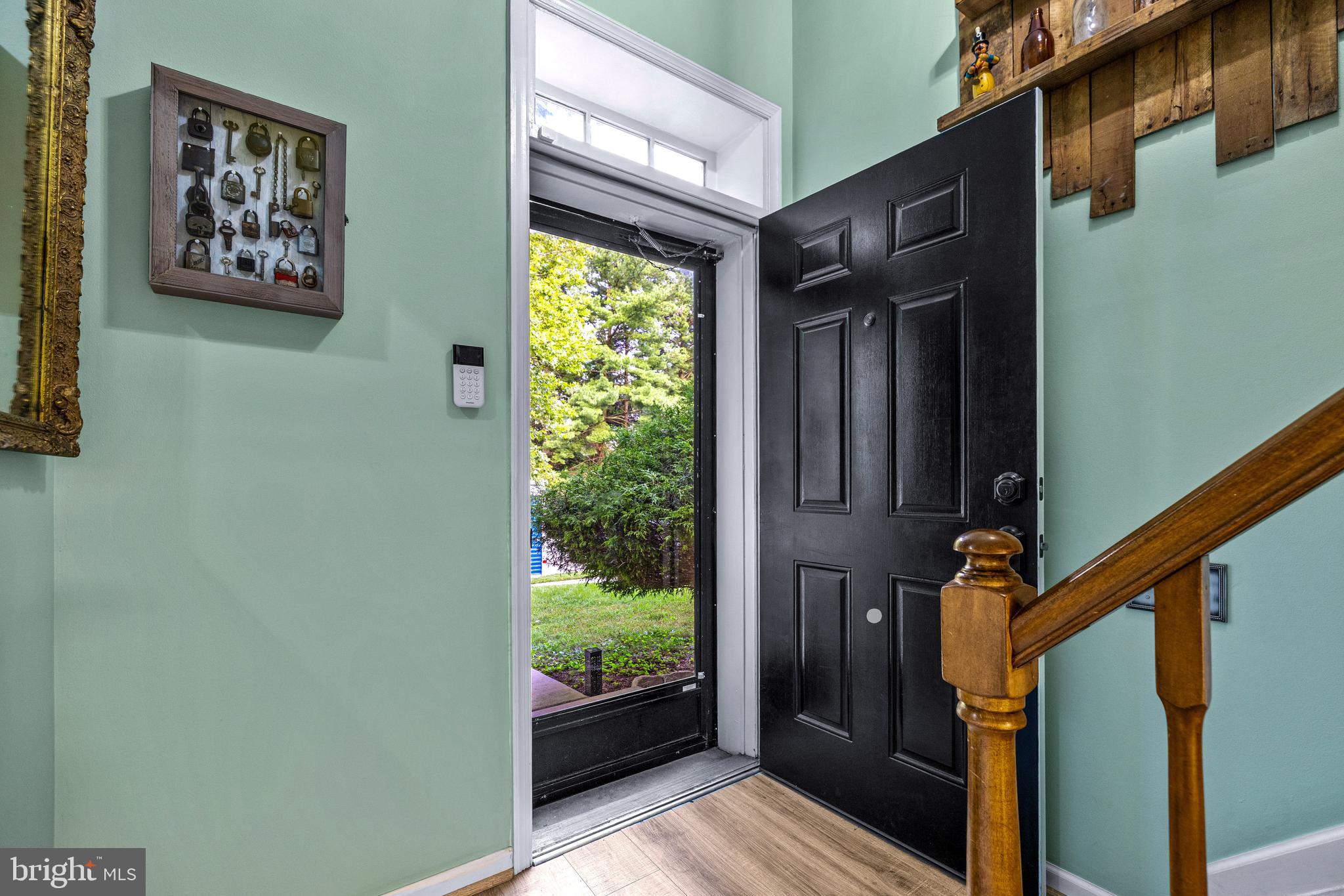 47 ARVERNE COURT