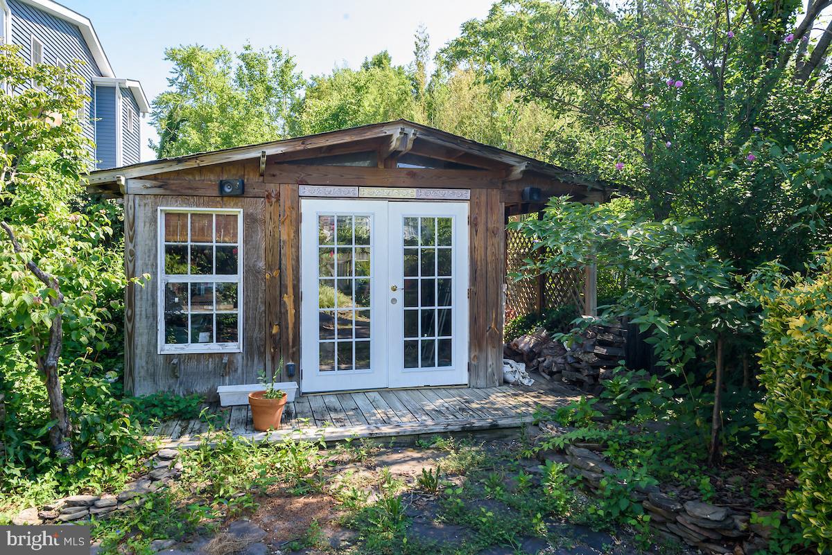 CLAREMONT - Residential Lease