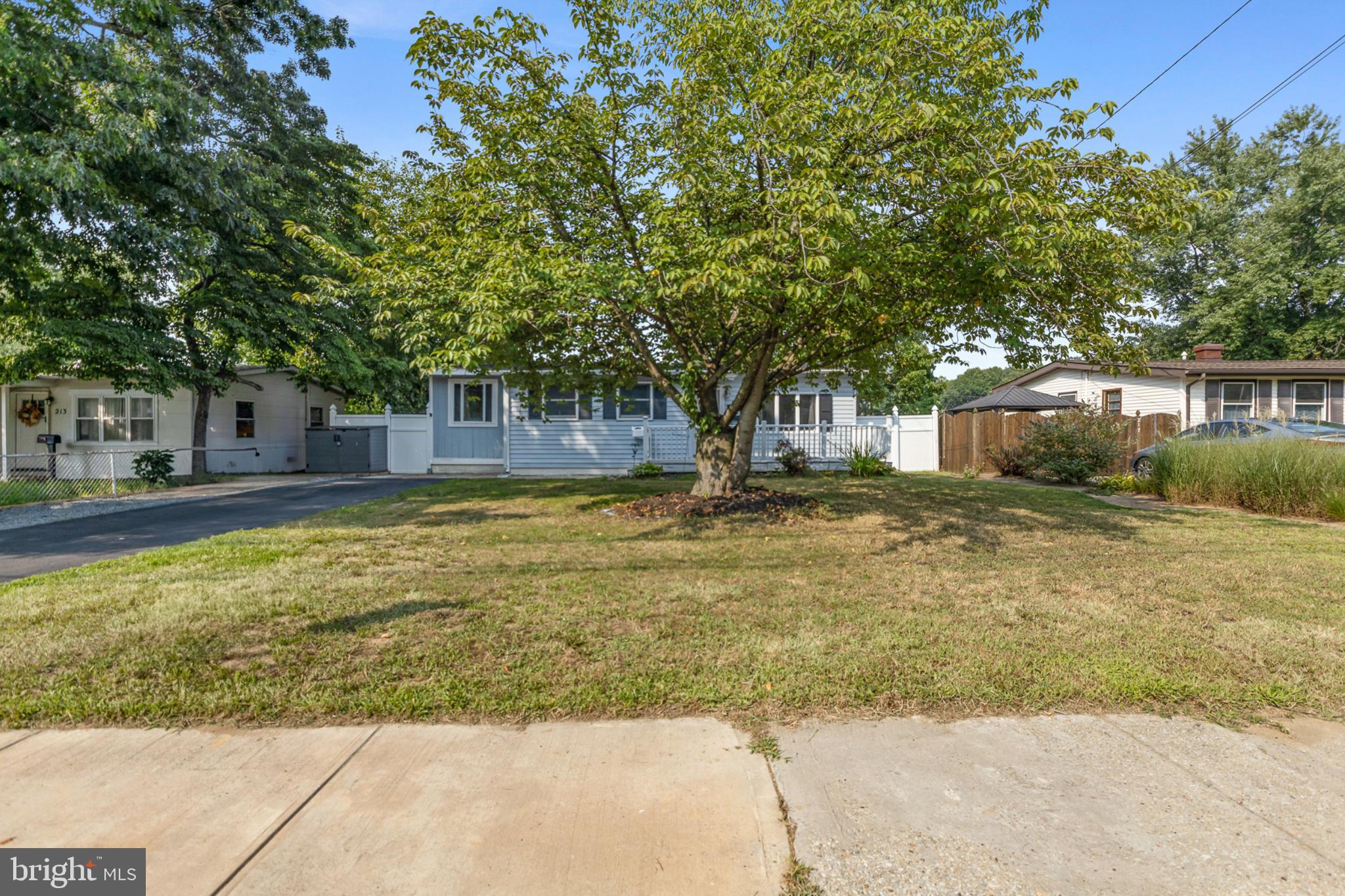 215 FLORENCE AVENUE