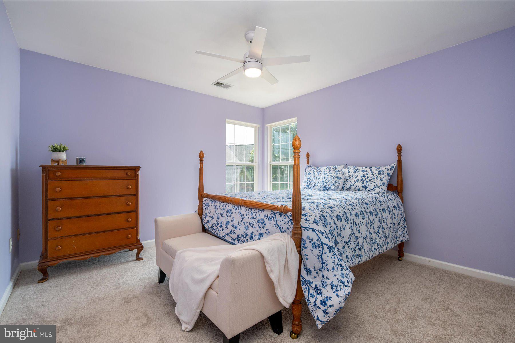 MANOR OAKS - Residential