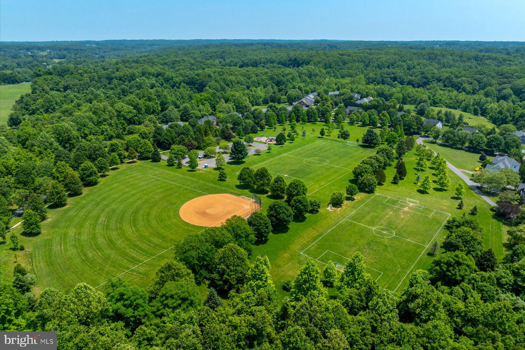 MANOR OAKS - Residential