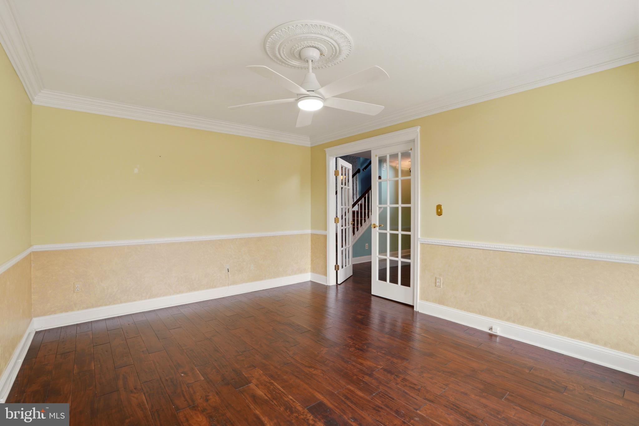 ROLLING MEADOWS - Residential