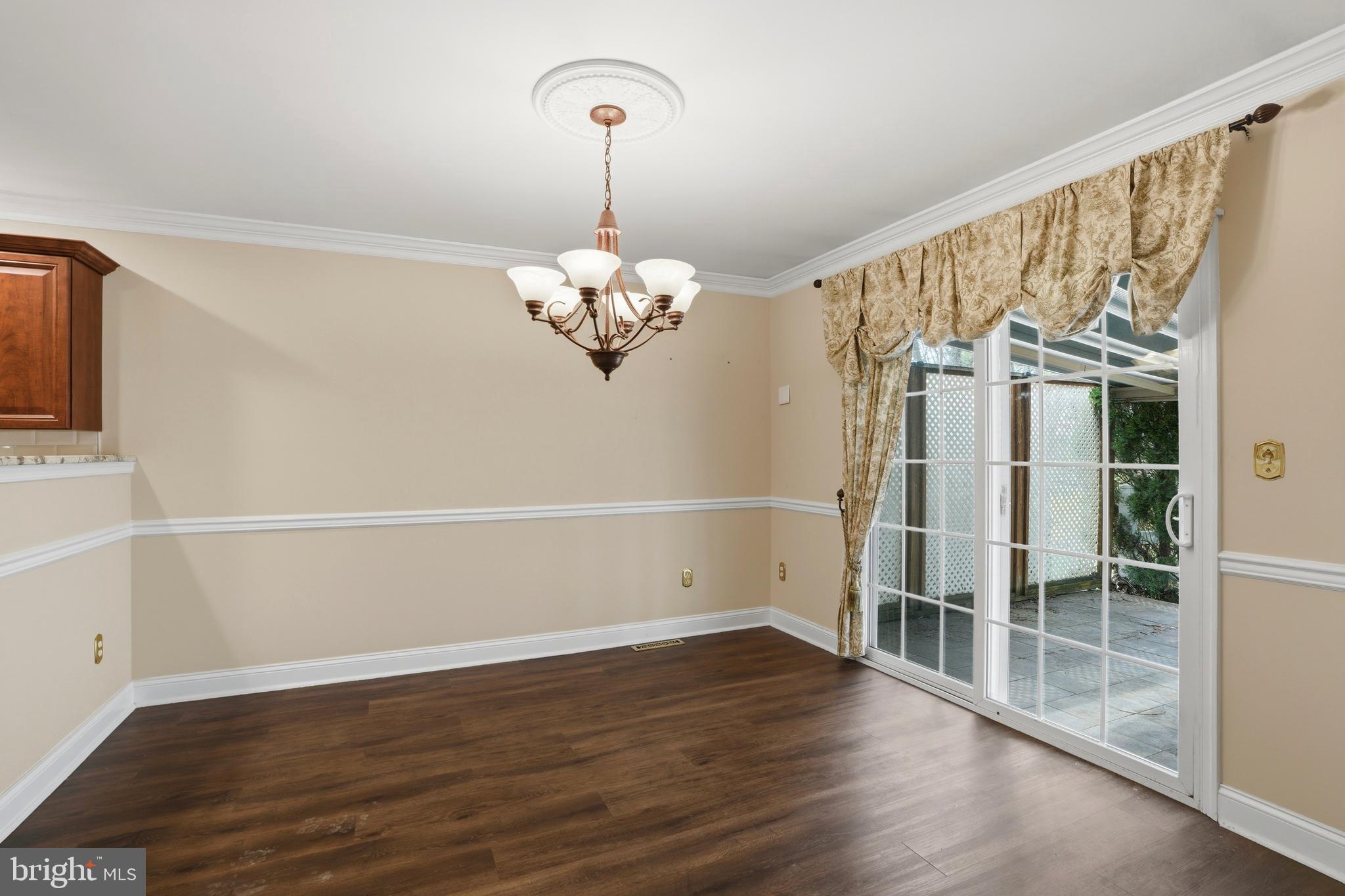 ROLLING MEADOWS - Residential