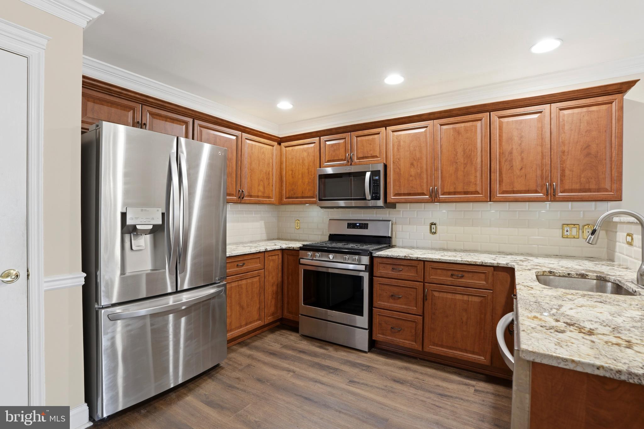 ROLLING MEADOWS - Residential