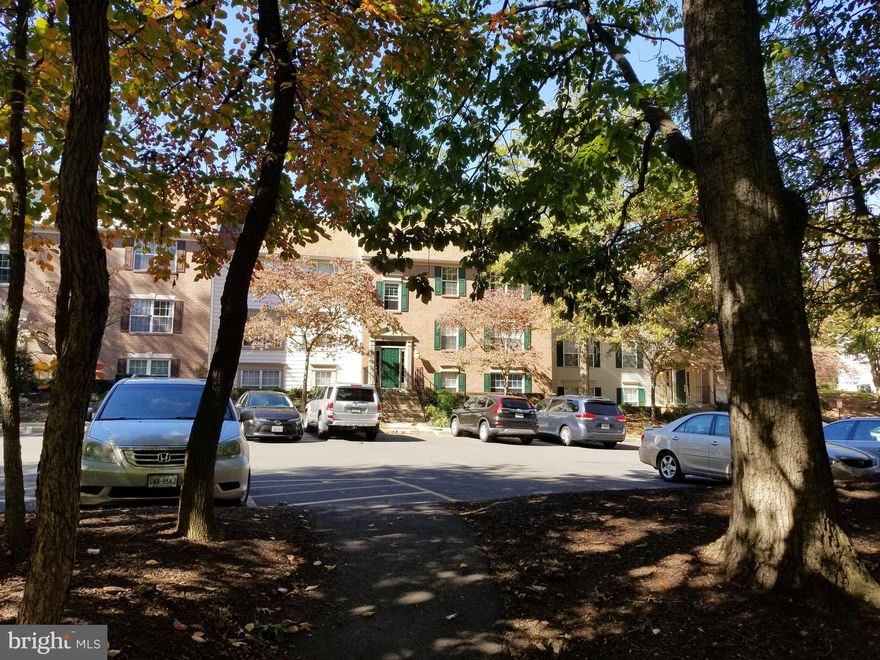 Major Price reduction!   Excellent location near Fair Oaks Mall, City of Fairfax,  Fairfax County Parkway and Rt. 66.   Nearby bus stop includes Metro Rail stop. Golf Course community with lots of amenities. 
 Community info and photos are available at the Penderbrook community site.  Unit has a Sunroom with additional storage, and a patio off the sunroom.  Main bedroom has a walk-in closet and a regular closet.  Kitchen sink is part of countertop, so there is no lip or overhang to deal with.  Needs a little paint, but otherwise in good shape.