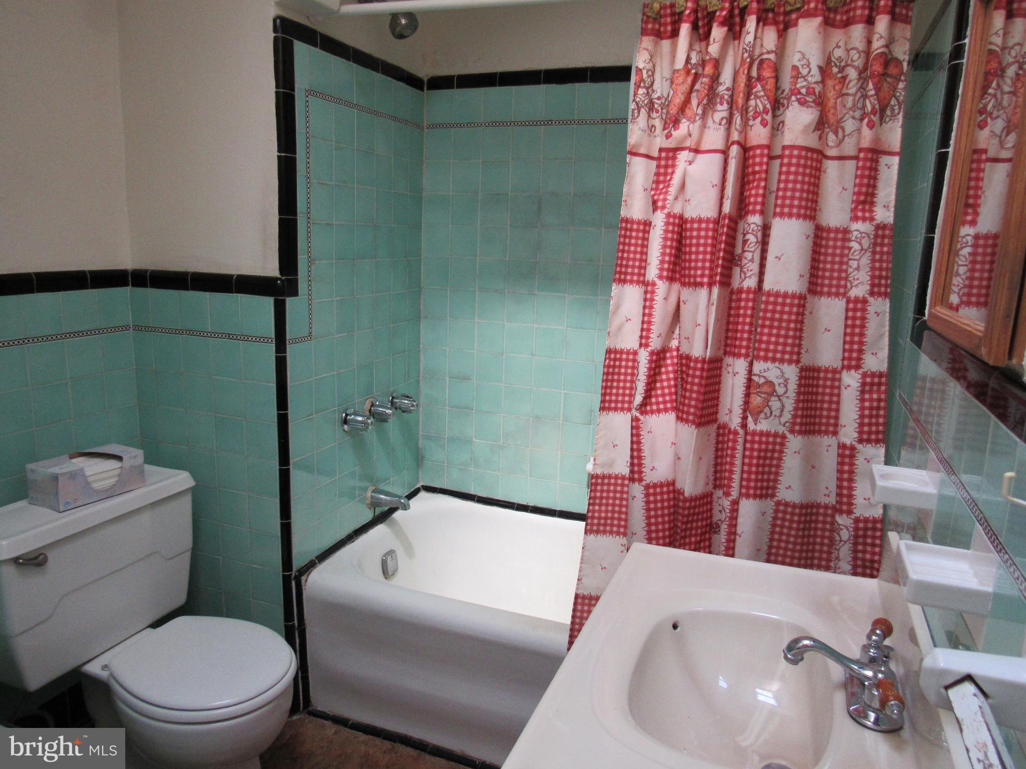 MAYFAIR (WEST) - Residential