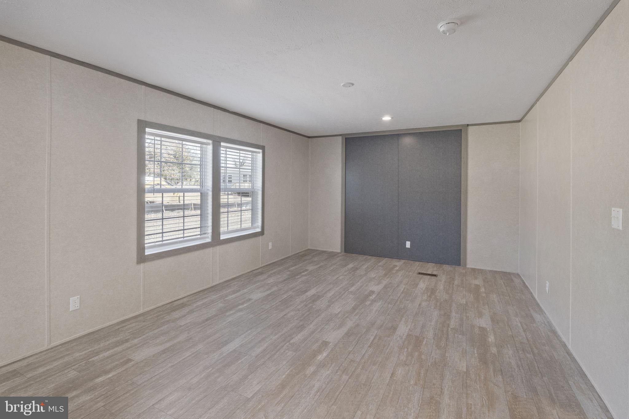 TOWN OF GORDONSVILLE - Residential