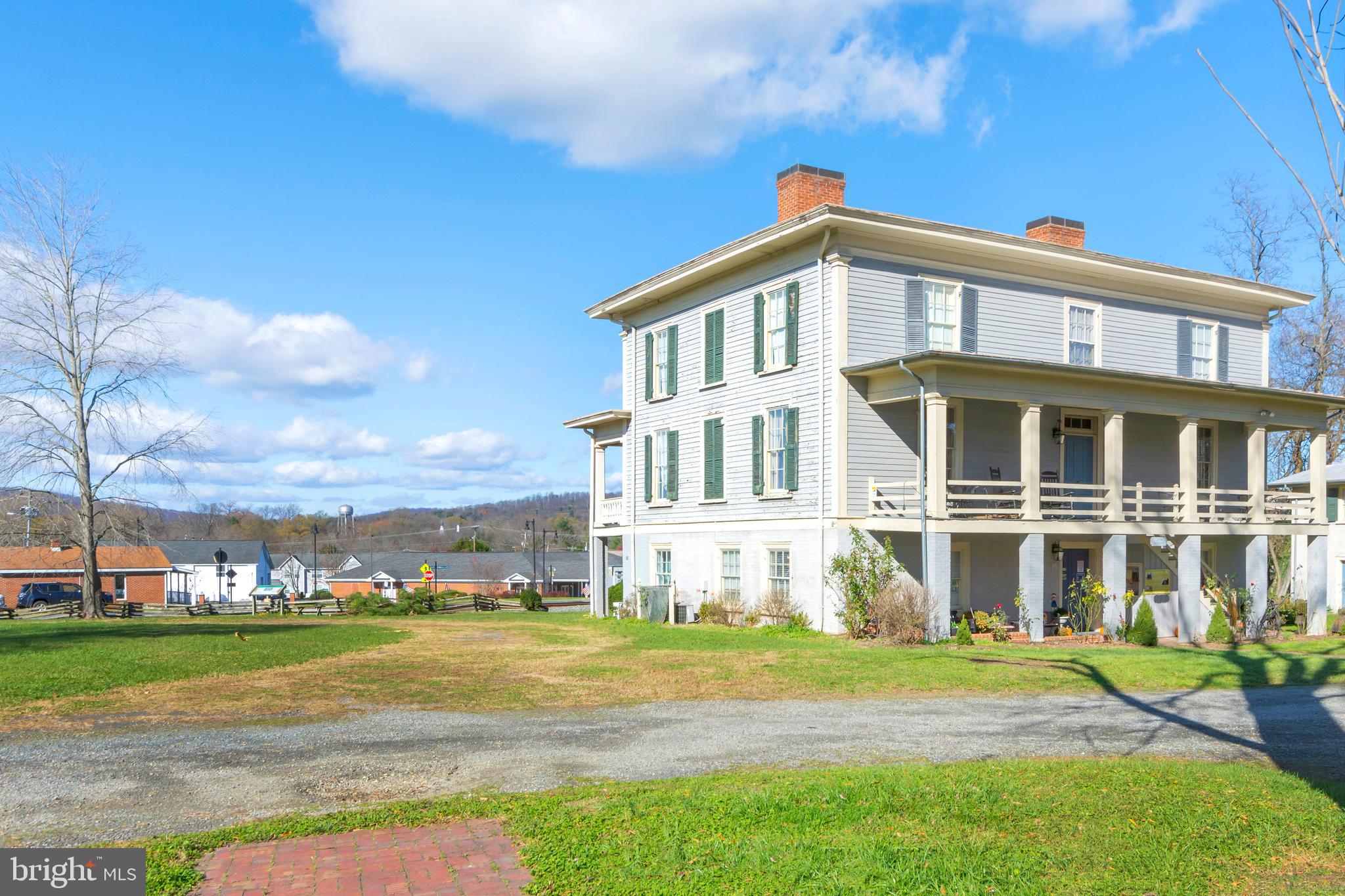 TOWN OF GORDONSVILLE - Residential