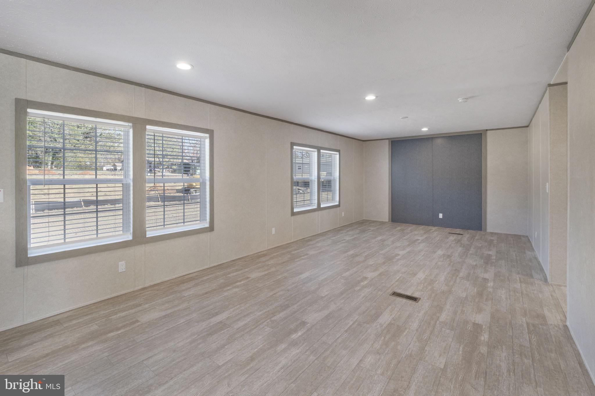 TOWN OF GORDONSVILLE - Residential