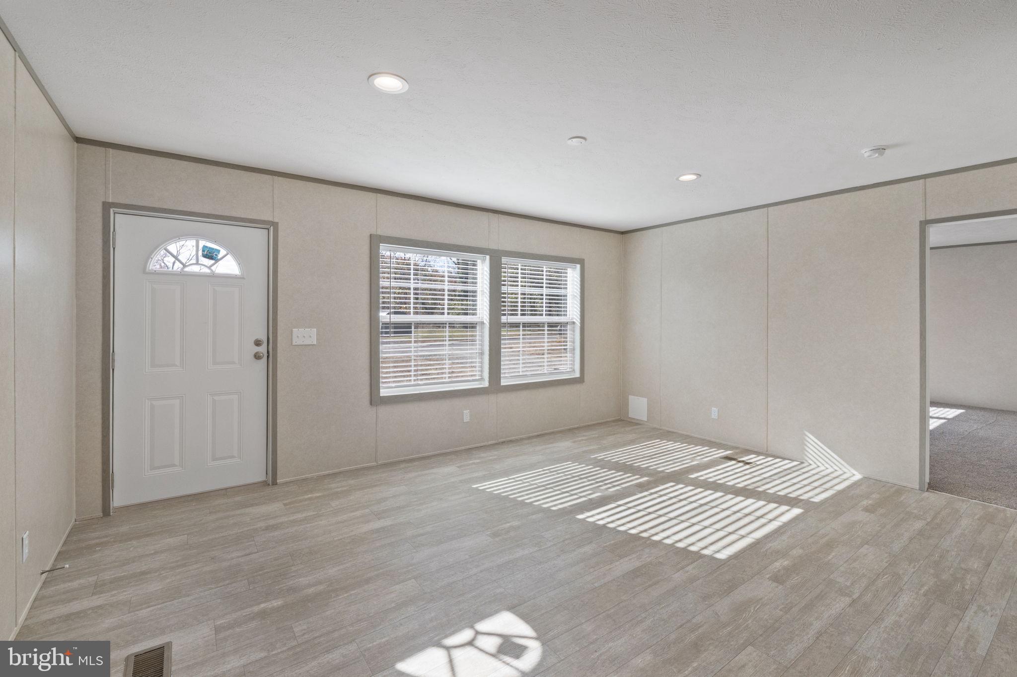 TOWN OF GORDONSVILLE - Residential