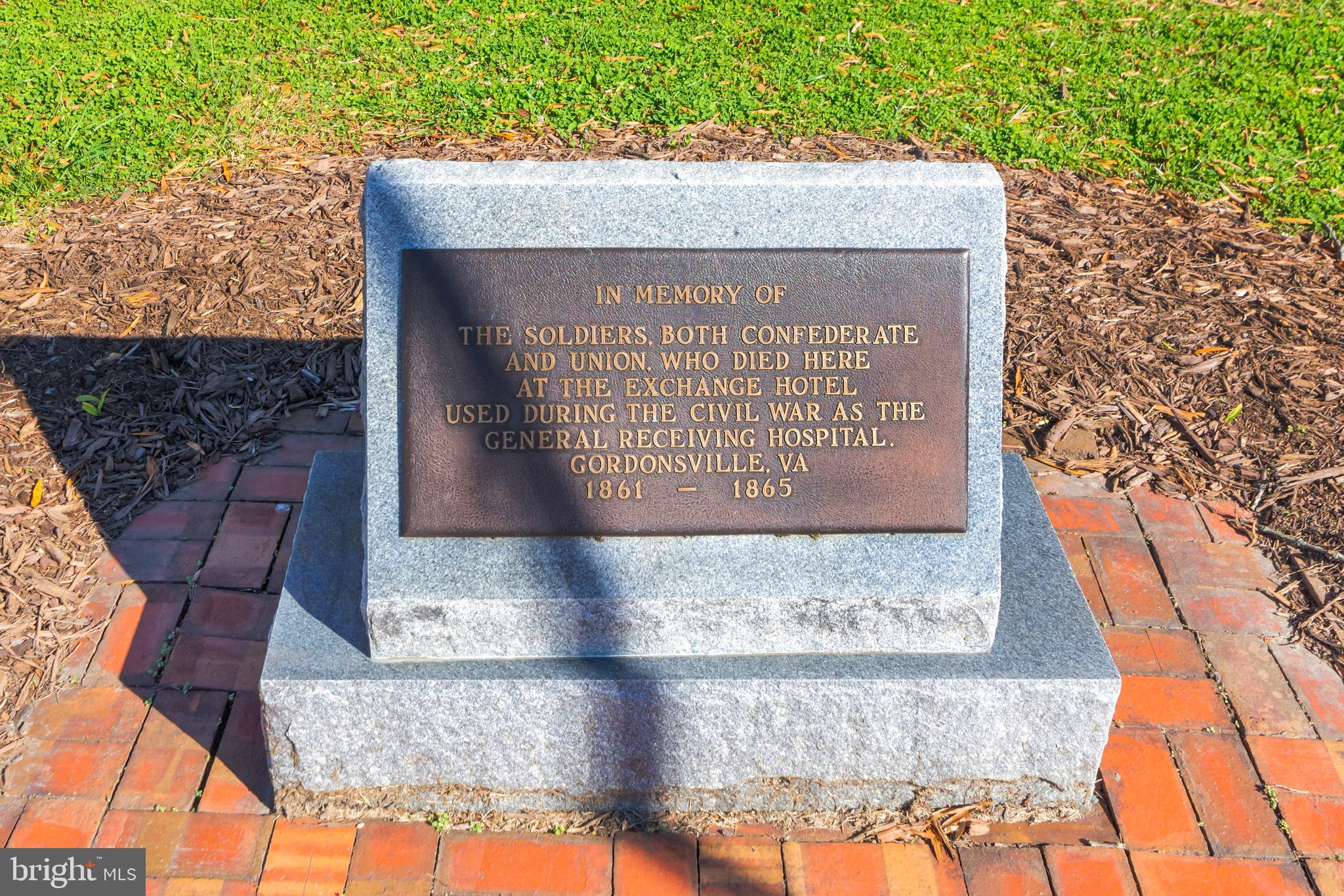 TOWN OF GORDONSVILLE - Residential