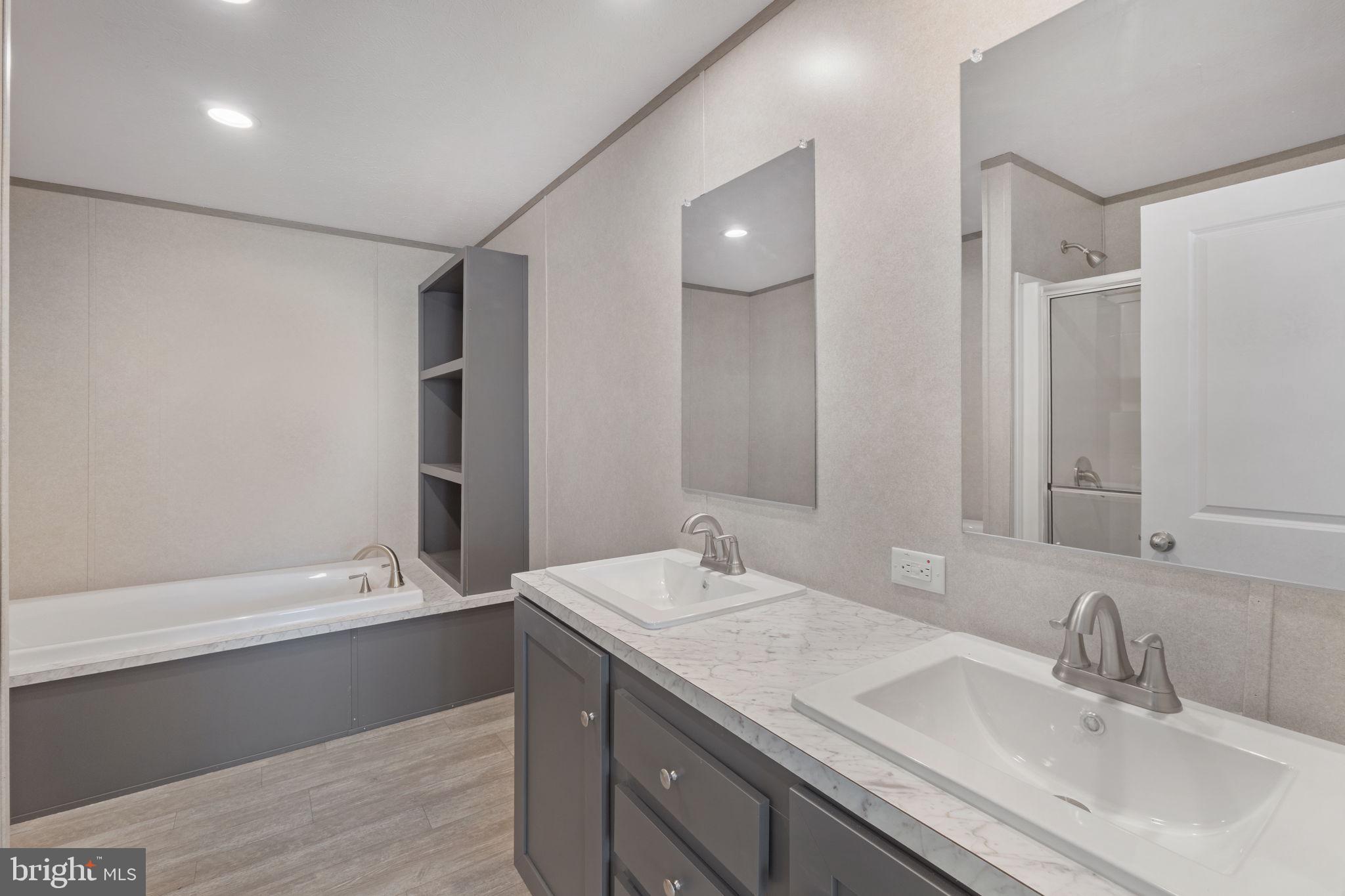 TOWN OF GORDONSVILLE - Residential